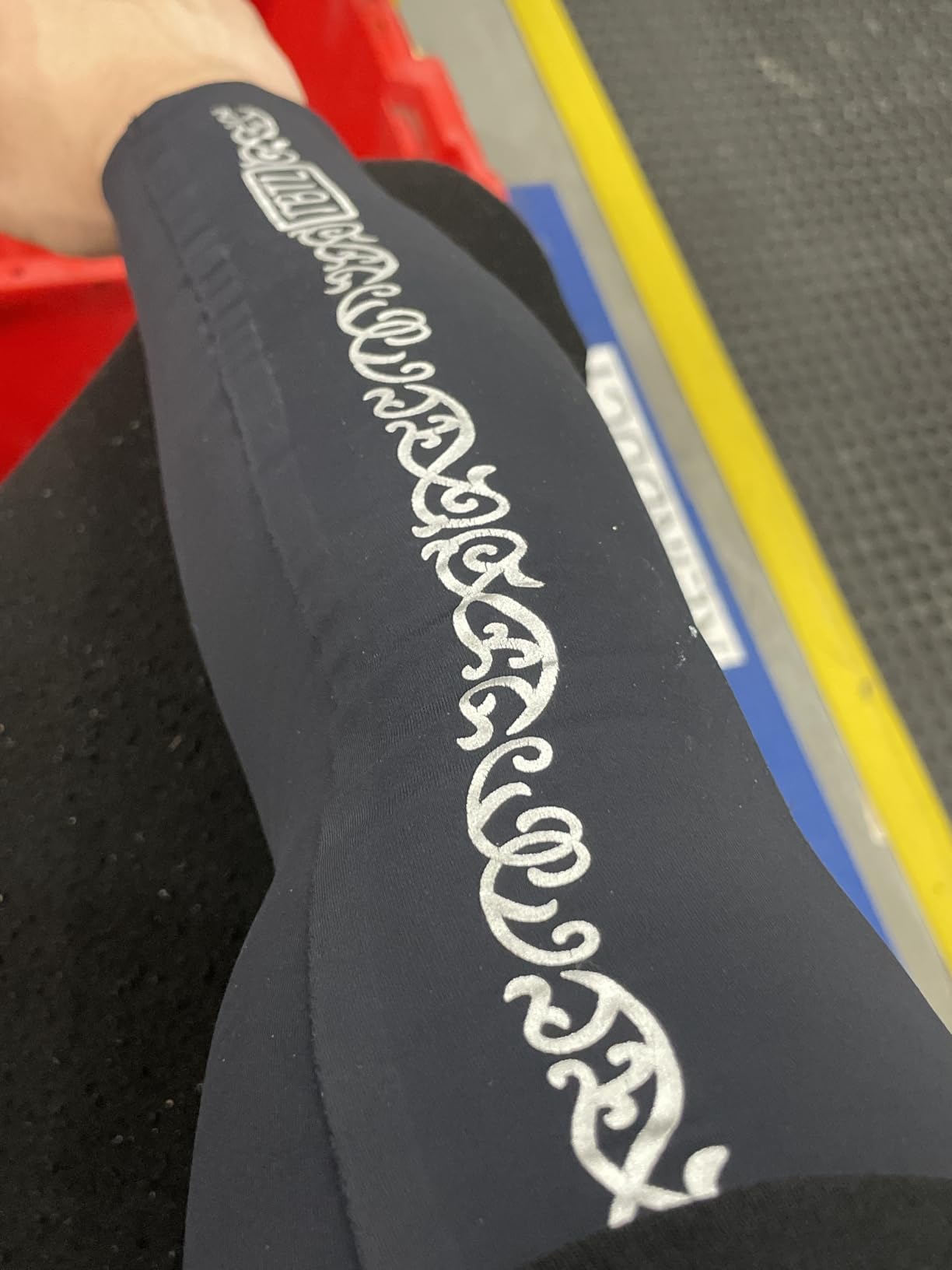 eSports Gaming Arm Sleeves - Cooling Breath for Long Gaming Sessions,Sweat-Wicking Compression Sleeves for Pro Gamers customer photo 1
