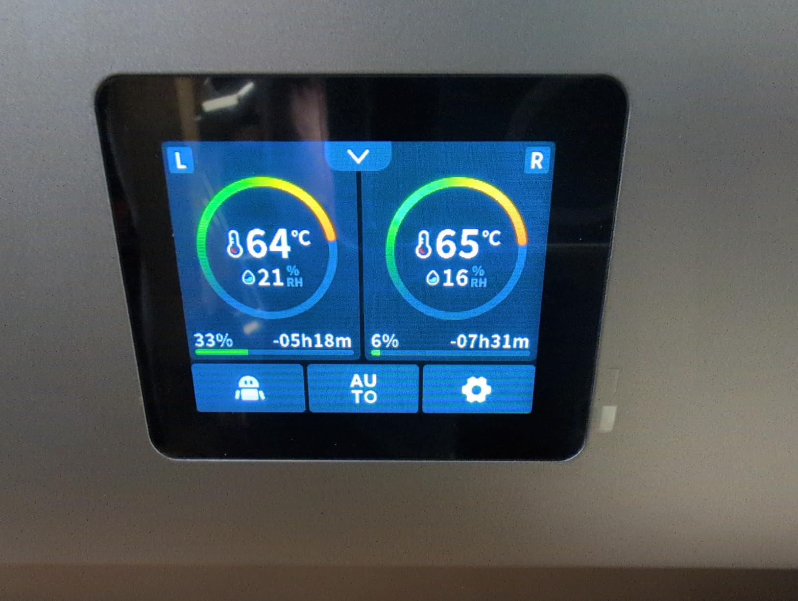 Creality Filament Dryer Box 4 Spools, Space Pi X4 Filament Storage Box, 200W PTC Heats Up to 85C, Dual Heating Chambers, Fast Drying & Moisture-Free Storage, for PLA, PETG, TPU, ABS customer photo 2