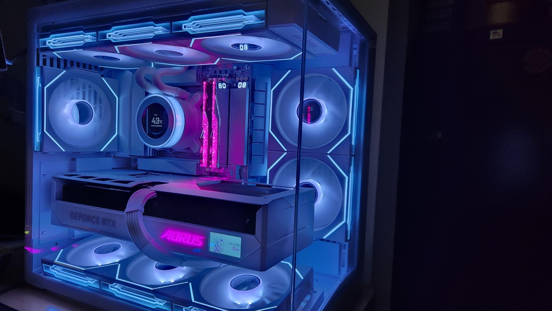 LIAN LI O11D MINI V2 Flow | Compact ATX Mid-Tower Airflow Computer Case | Panoramic View | High-Performance Airflow | Includes 5 x 120mm Reverse Blade Fans | Cable Management | White (O11DMIV2FW) customer photo 1