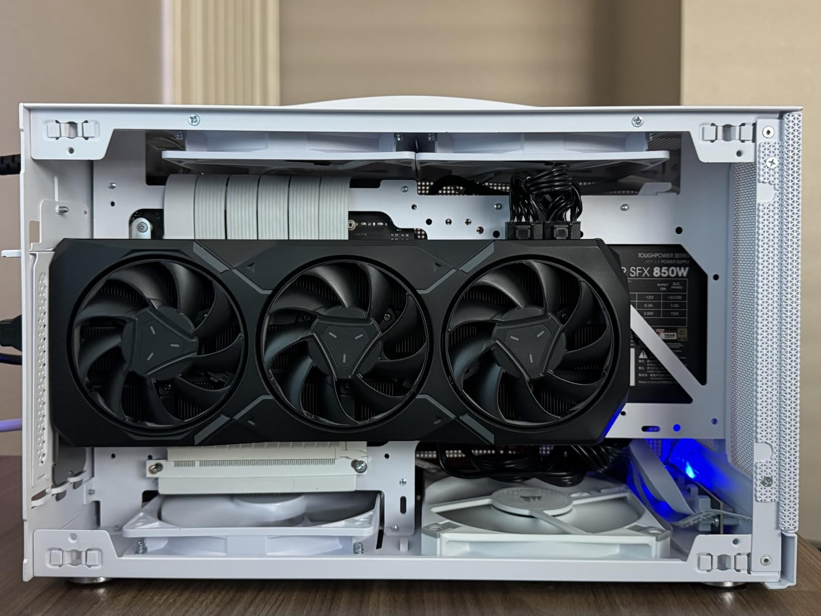 PCCOOLER CPS K101 Mini ITX PC Case, Mesh High Airflow SFF Chassis, Fits 340mm GPU, 3X 12015 Slim Fan Support, Ergonomic Handle, Tool-Free Side Panels, USB 3.0 & Type-C(Pcie Riser Cable Not Included) customer photo 1