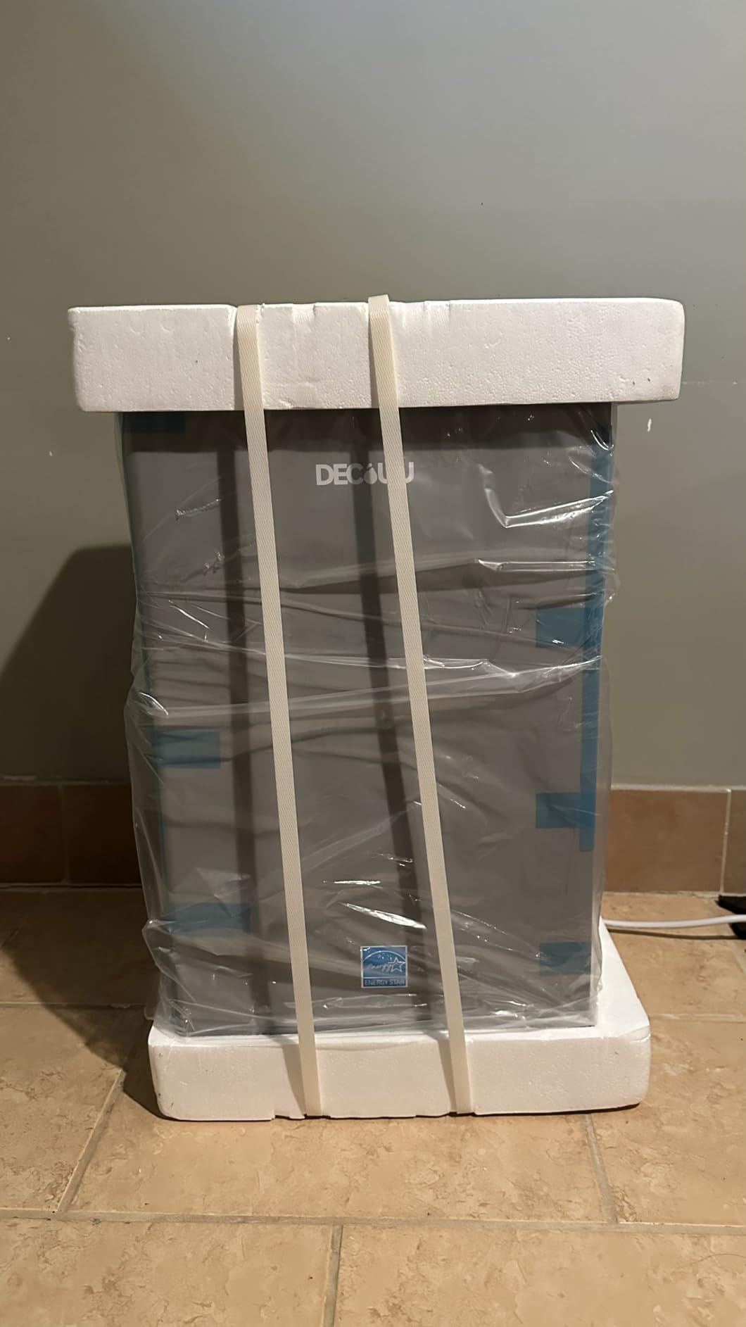 5000 Sq.Ft Energy Star Most Efficient 2024 Dehumidifier,DECIUU Max 100 Pint Dehumidifier for Basement with Drain Hose,Intelligent Humidity Control for Home Bathroom Garage Bedroom customer photo 2