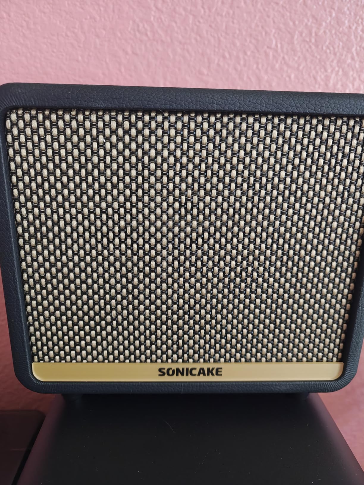 SONICAKE 10W BT Guitar Amplifier, Multi-effect Digital Modeling Speakers with APP, Portable Desktop All-in-one Guitar Amp with 80 Effects 100 Preset for Bedroom Practice, OTG AMPCUBE QAM-20 customer photo 2