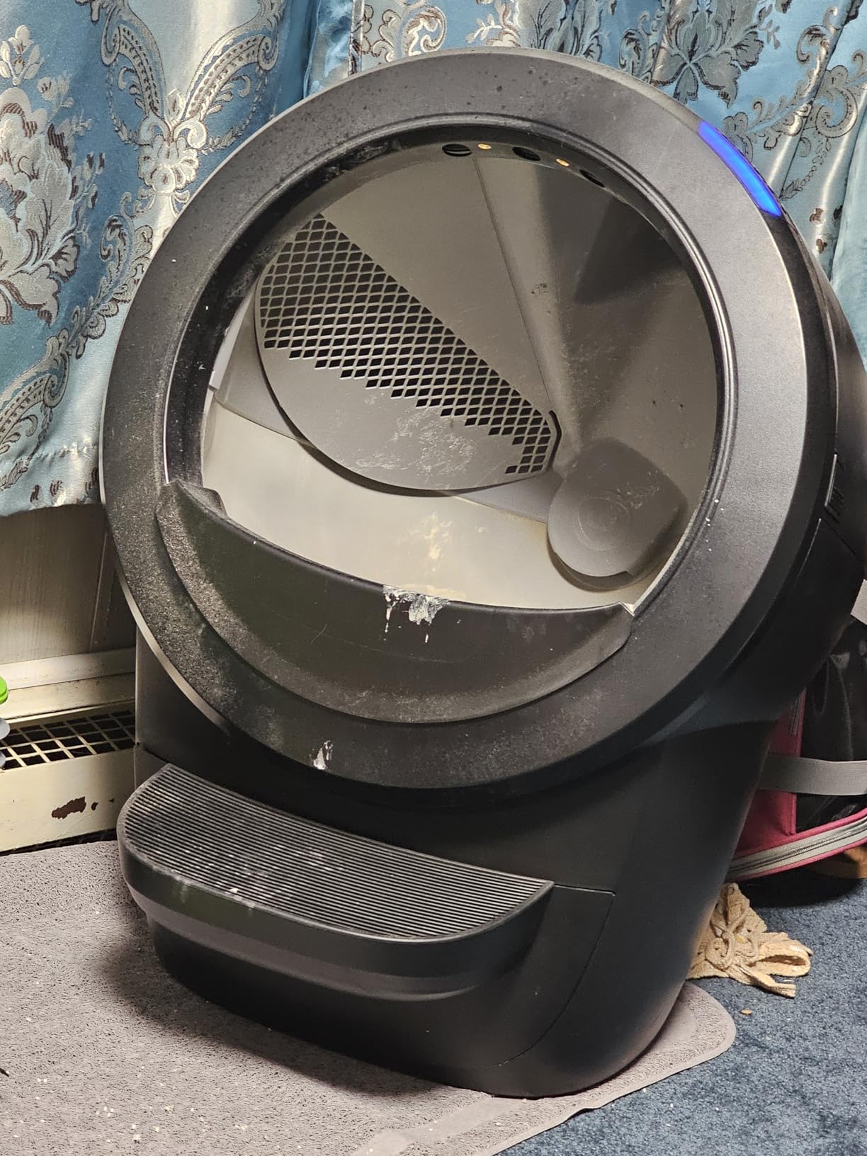 Litter-Robot 4 Supply Bundle by Whisker, Black - Automatic, Self-Cleaning Cat Litter Box, WiFi Enabled, Includes Litter-Robot 4, 3 OdorTrap Refills, 10 Liners, 30 Cleaner Wipes, & 2 Carbon Filters customer photo 1