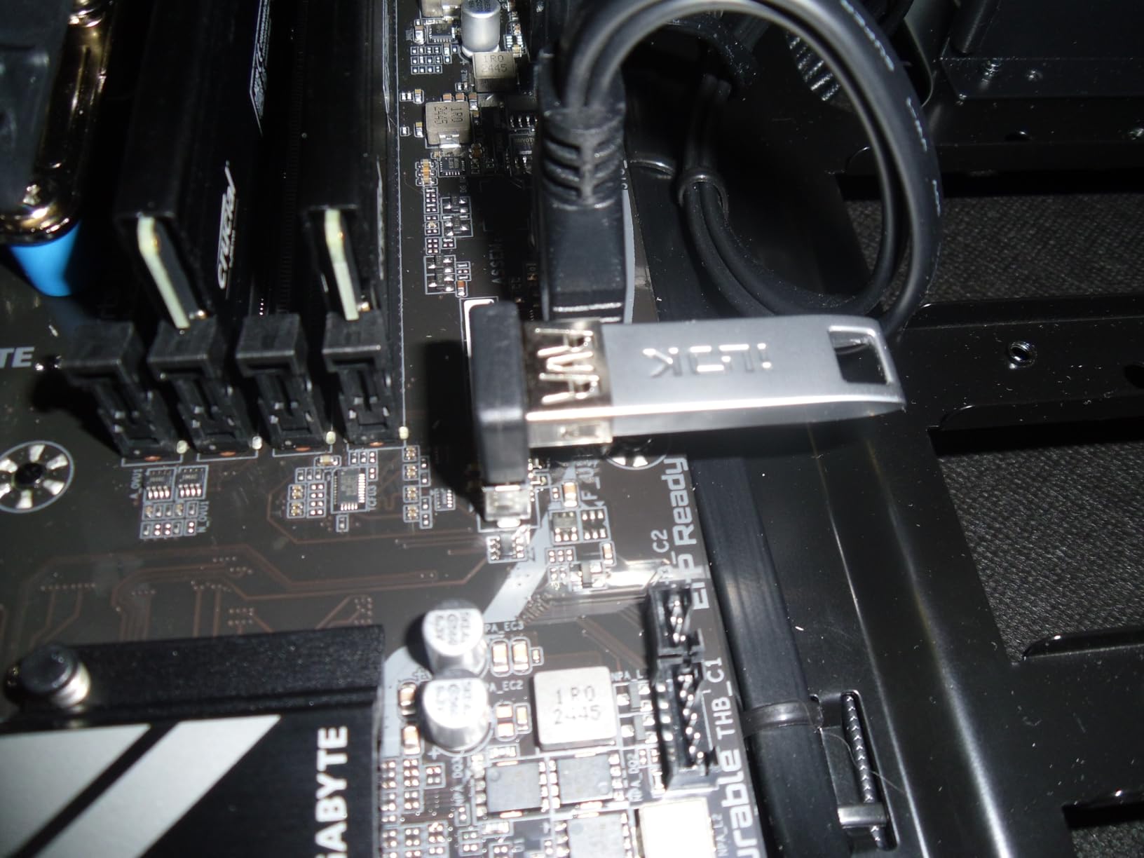 SinLoon USB 3.1 Front Panel Header 10Gbps Type E to USB 3.1 Motherboard Header Adapter Type-E Male to USB A Female Front Connector Converter (PH741B) customer photo 1