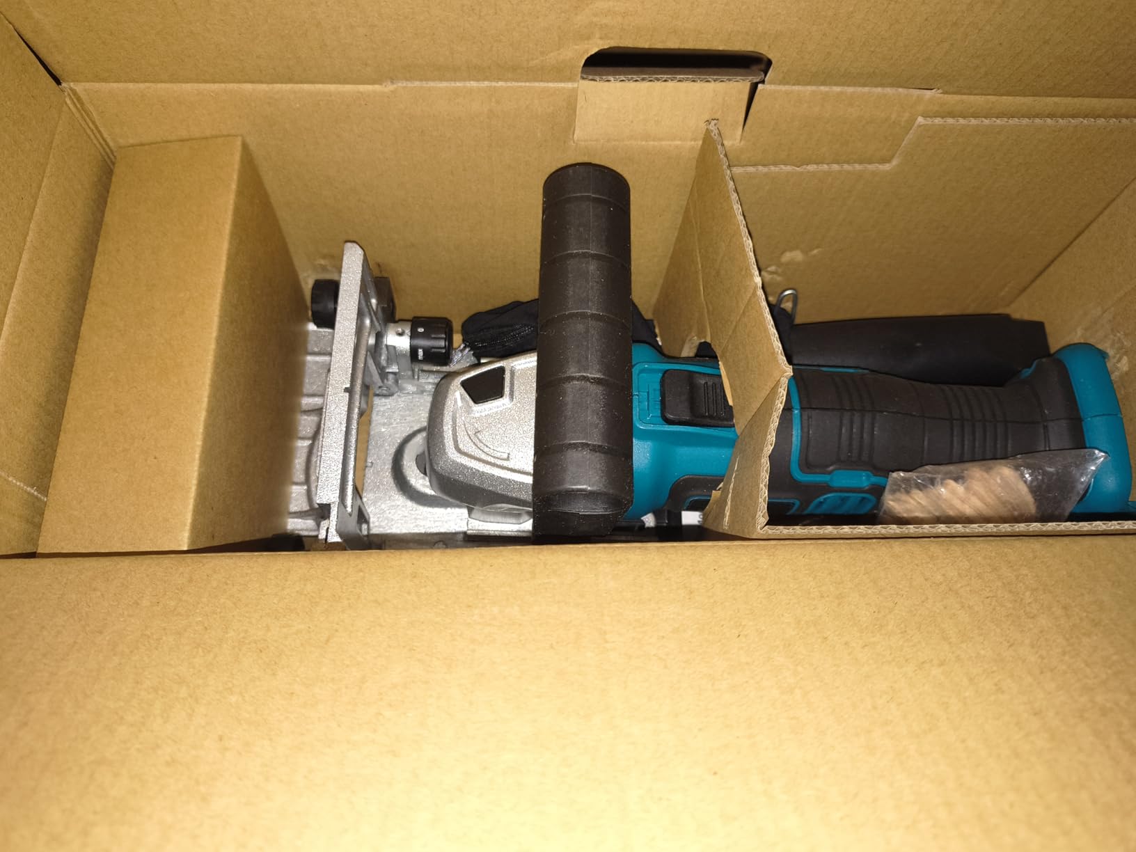 Ecarke Cordless Biscuit Joiner Compatible with Makita 18V Battery,Plate Joiner Kit with 80 wafers & Dust Bag, 11000RPM, 0-90 Degree Cutting, 6 Depth Settings, for Woodworking & Furniture Making-Tool Only customer photo 1