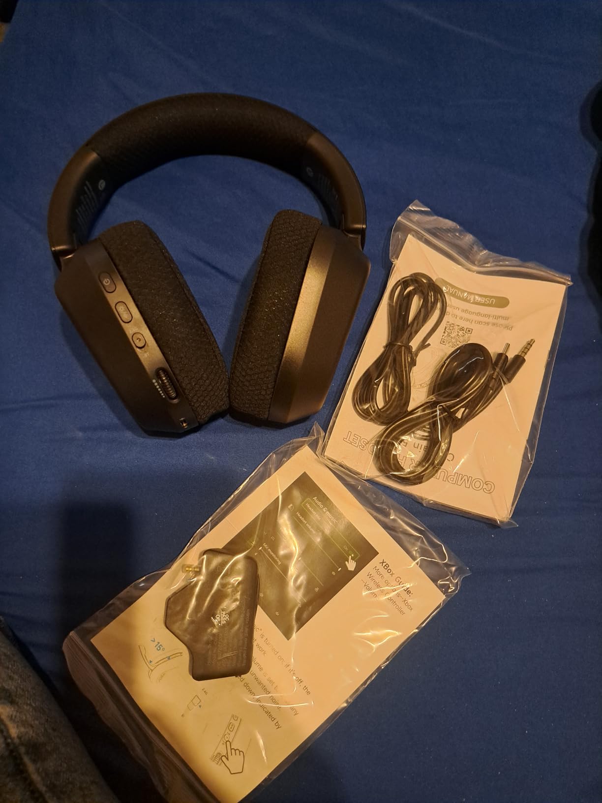 Wireless Gaming Headset for Xbox Series X/S, Xbox One, PS5, PC, Mac with Bluetooth 6.0 and Flip-to-Mute Mic customer photo 2