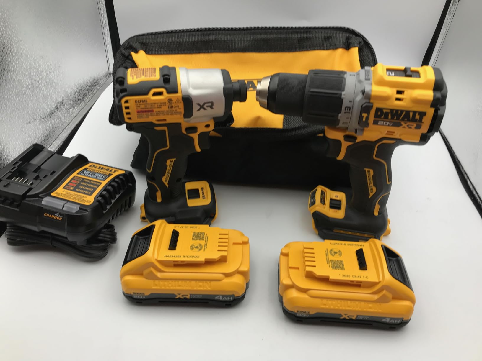 DEWALT 20V MAX XR Impact Driver and Hammer Drill Cordless Power Tool Combo Kit, Includes 2 x 4ah POWERPACK Batteries and a Charger (DCK250QQ2) customer photo 2