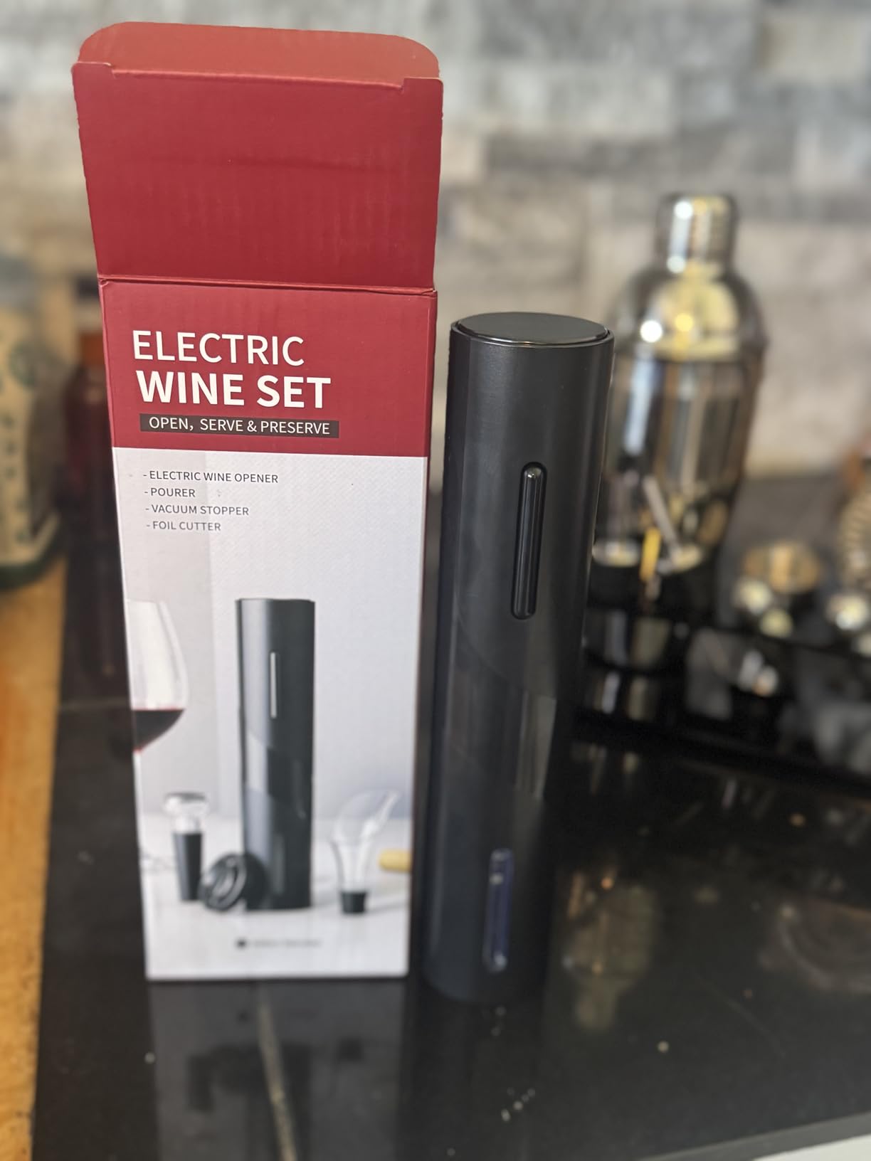 PEIPU Electric Wine Bottle Opener, Easy to Use, Perfect for Home, Restaurants & Travel, Wine Lovers & Host (Black) customer photo 1