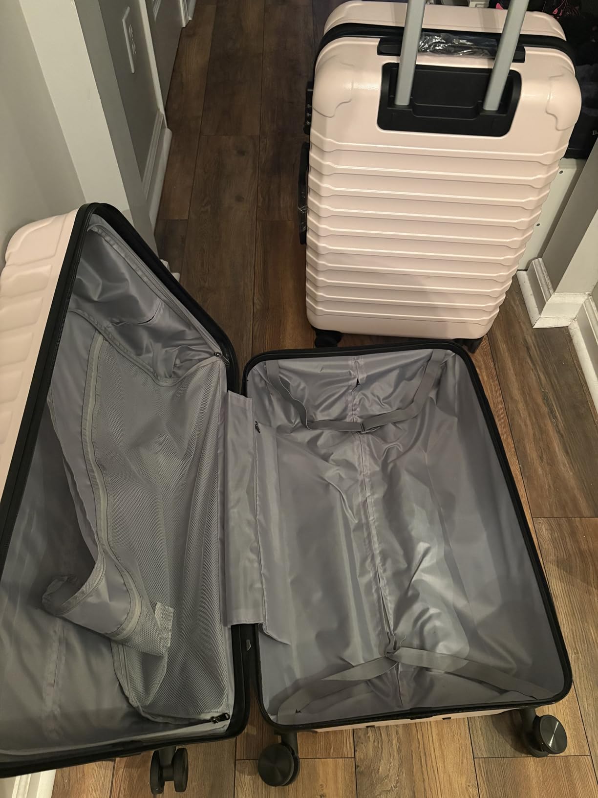 LIGHT FLIGHT Luggage Sets, 3 Piece Durable Suitcase Set with Spinner Wheels, 3 Pcs Hardside Lightweight luggage with TSA Lock, Large Checked Travel Suitcases, 20/24/28 Inch, Rose Purple customer photo 2