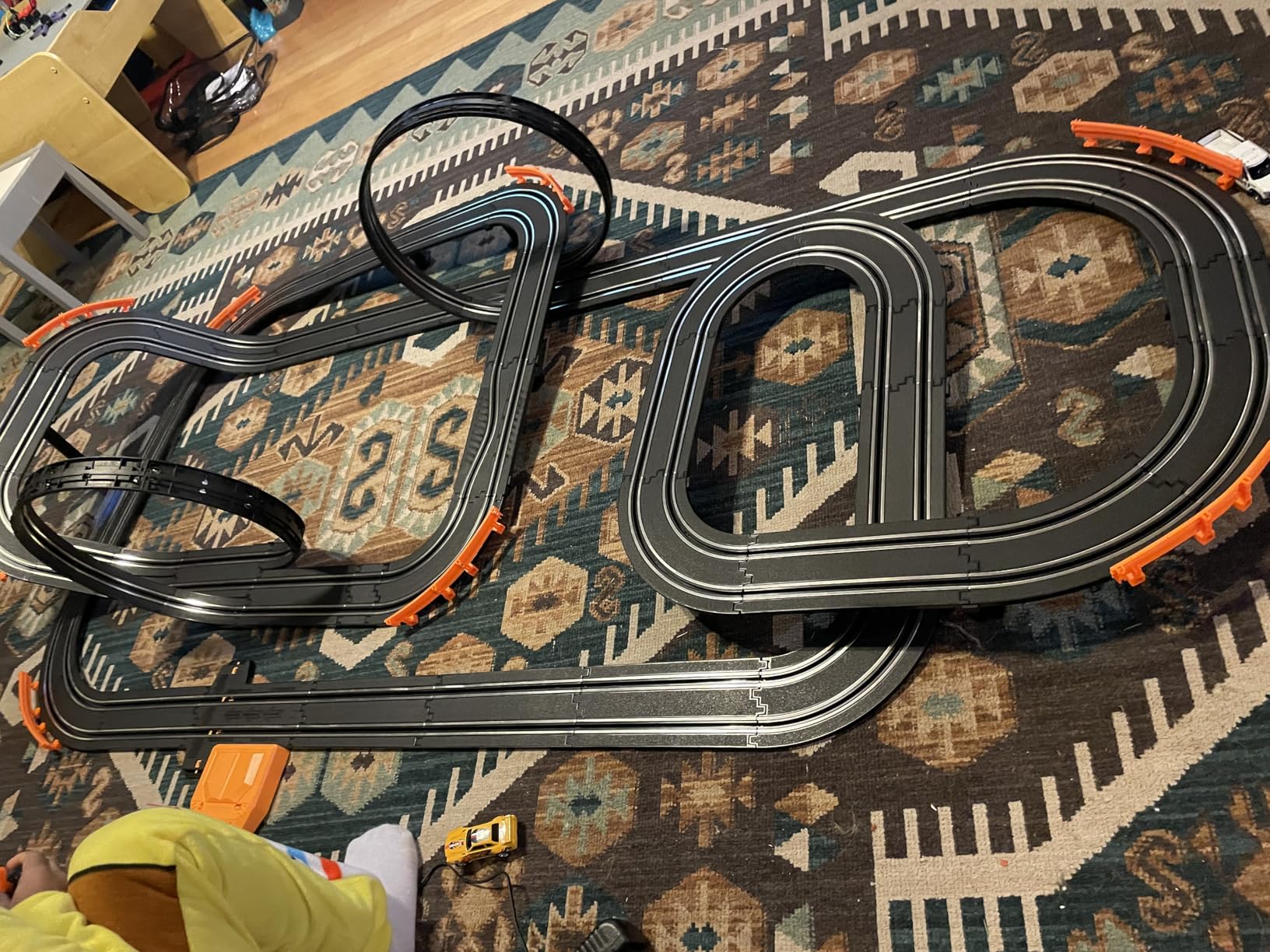 Slot Car Race Track with 4 High-Speed Racing Cars Battery or Electric Race Car Toy for Kids Boys, Dual Racing Game 2 Hand Controllers customer photo 1