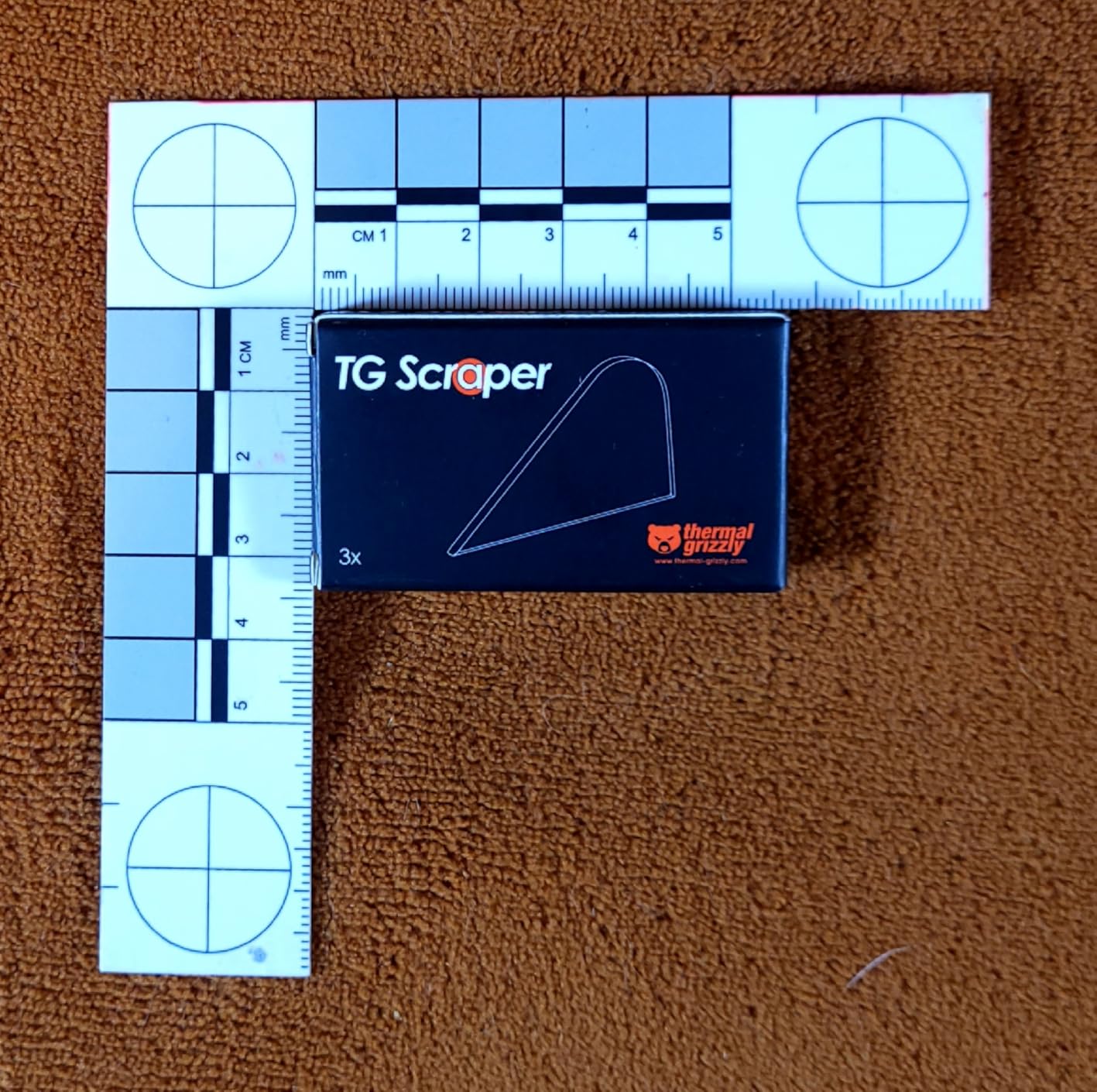 Thermal Grizzly TG Scraper (3-Pack) Acrylic Precision Scraper for Delidding CPUs - Remove Solder Residue, Silicone Adhesive, Coarse Contaminants - Narrow Tip, Ergonomic Grip customer photo 2