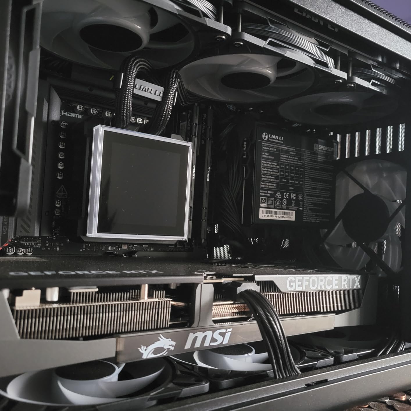 Lian Li Hydroshift II LCD-S 360TL ARGB Liquid CPU Cooler - 360mm AIO - 3.4