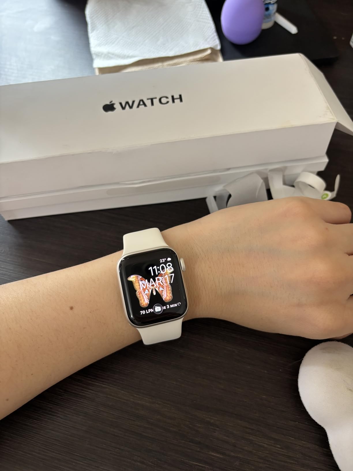 Apple Watch SE 3 [GPS 40mm] Smartwatch with Starlight Aluminum Case with Starlight Sport Band - S/M. Fitness and Sleep Trackers, Heart Rate Monitor, Always-On Display, Water Resistant customer photo 1
