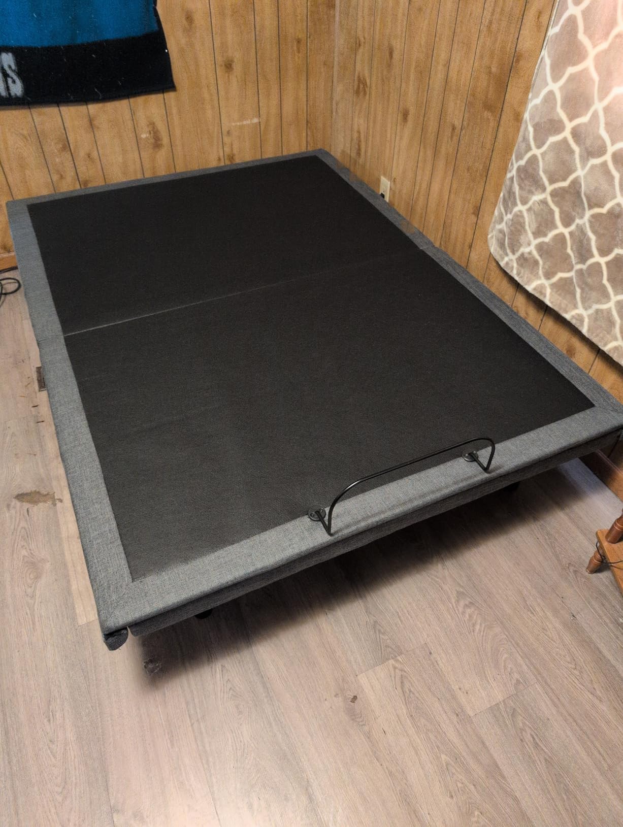 Sweetcrispy Full Adjustable Bed Frame, Ergonomic Electric Base with Wireless Remote and 2 USB Ports, Head and Foot Incline, Zero Gravity, Anti-Snore, Easy Assembly customer photo 1