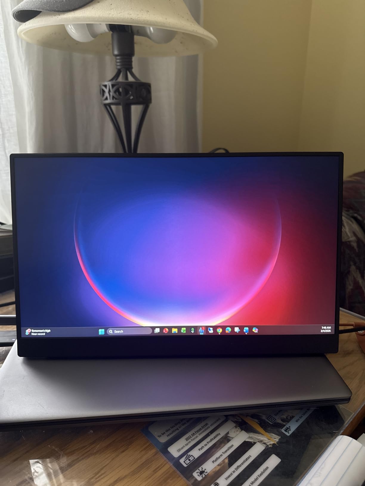 cocopar Portable Monitor 16 Inch 2.5K QHD 120Hz 110% sRGB Travel Monitor with Speaker HDMI USB-C Second Screen for Laptop MacBook Surface PC Xbox PS4/5, VESA Mountable, with Kickstand customer photo 2