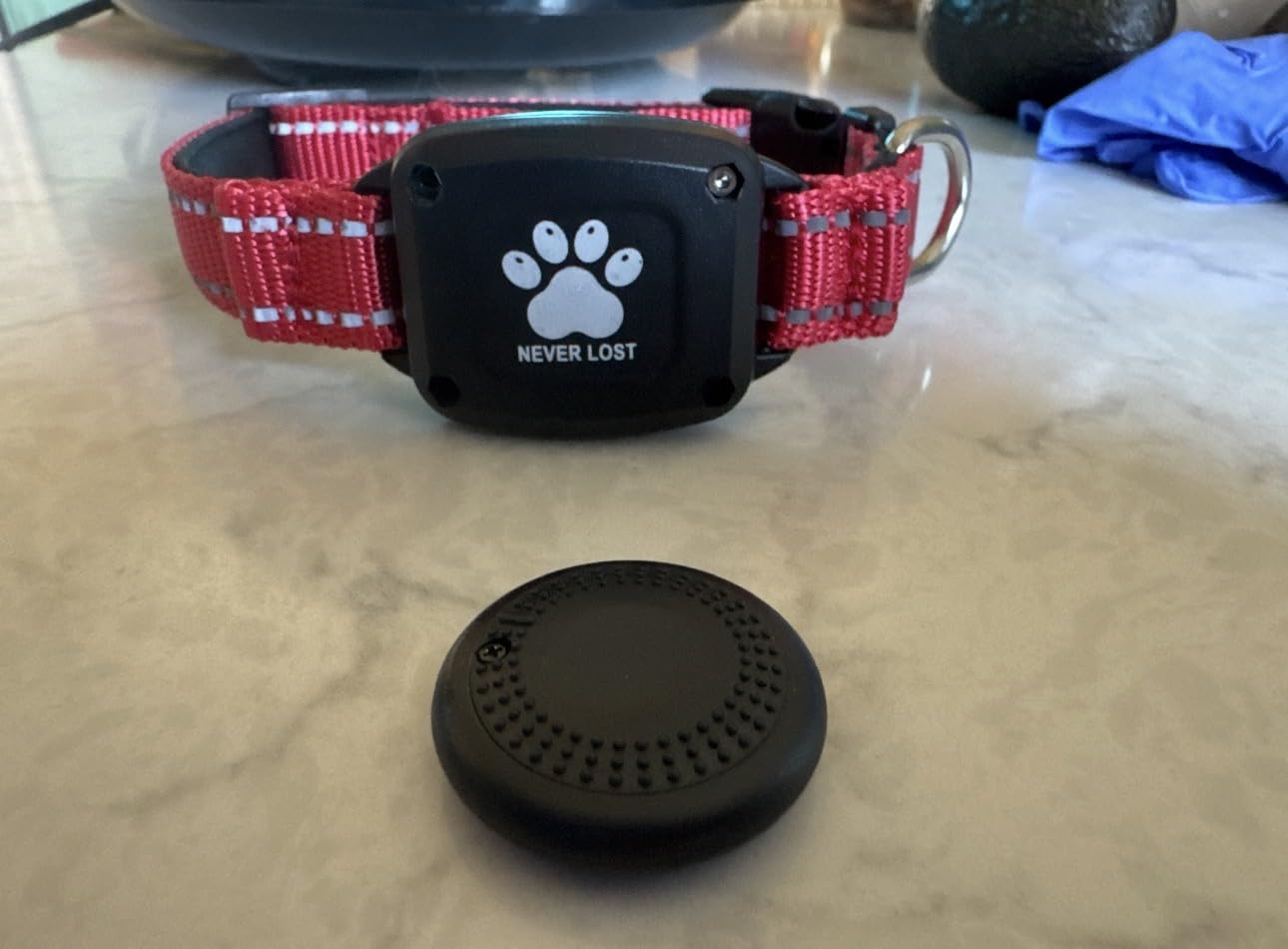 GPS Dog Collar Tracker 2-in-1, Reflective Waterproof Pet Collar, iOS-Only, No Monthly Fees, Unlimited Range, Ideal for Dog Tracking customer photo 1