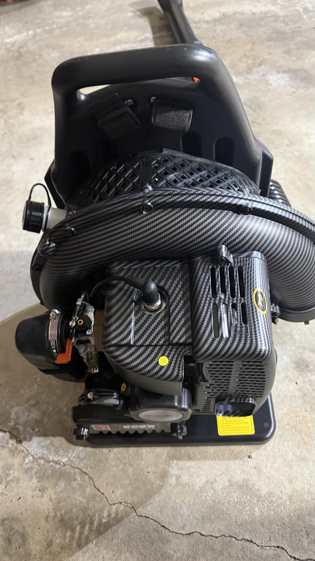 72CC Gas Backpack Leaf Blower - 2-Stroke Handheld-Class V Engine, 230 MPH 760 CFM, Adjustable Speed, Low Noise & Ergonomic Design, Cruise Control for Fast Yard Cleanup customer photo 1