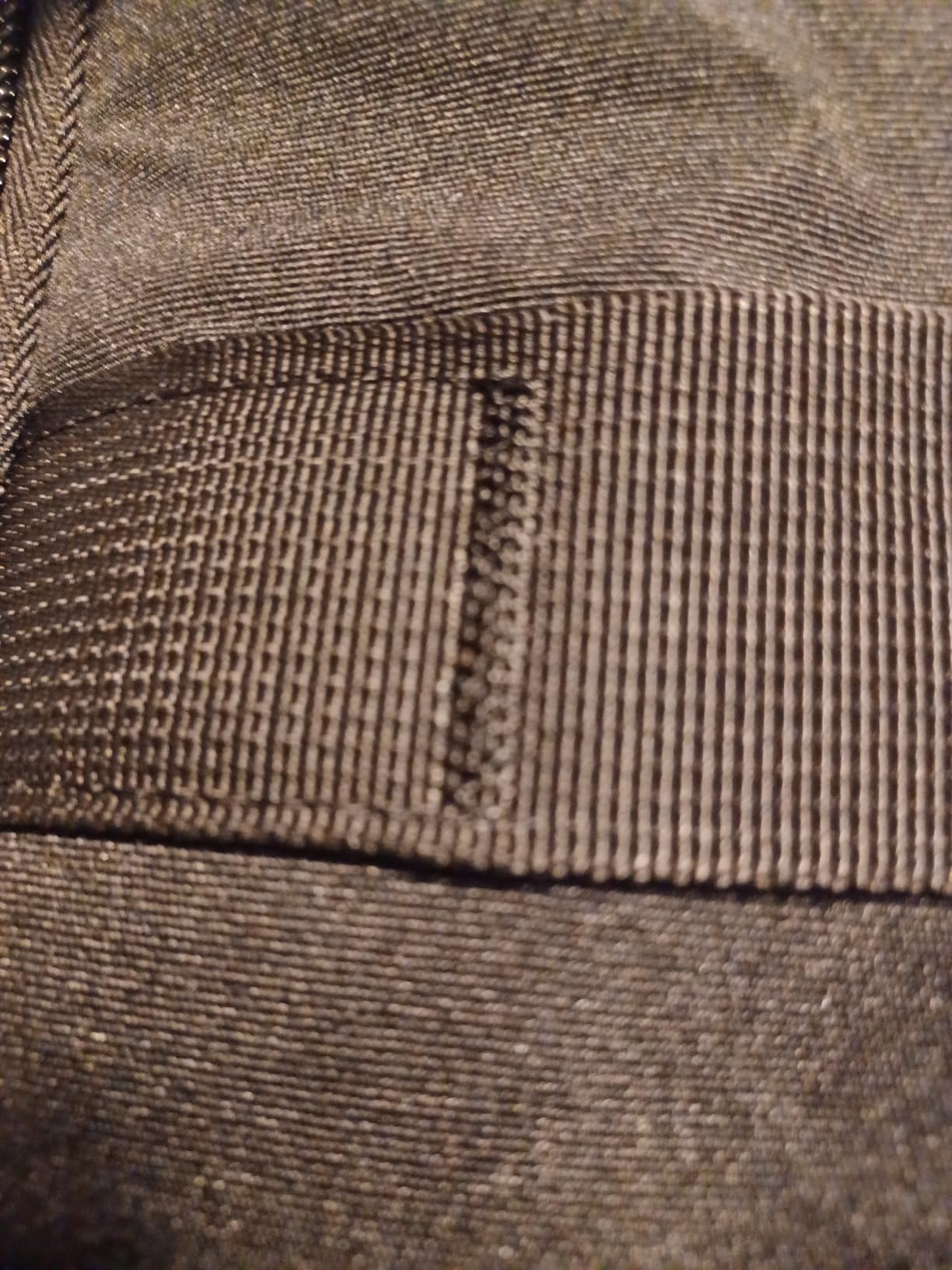 KROSER Friendly Travel Laptop Backpack 18.4 inch XXXL Gaming Backpack Water-Repellent College Daypack Business Backpack with RFID Pockets & USB Port for Men/Women-Black/Grey customer photo 1