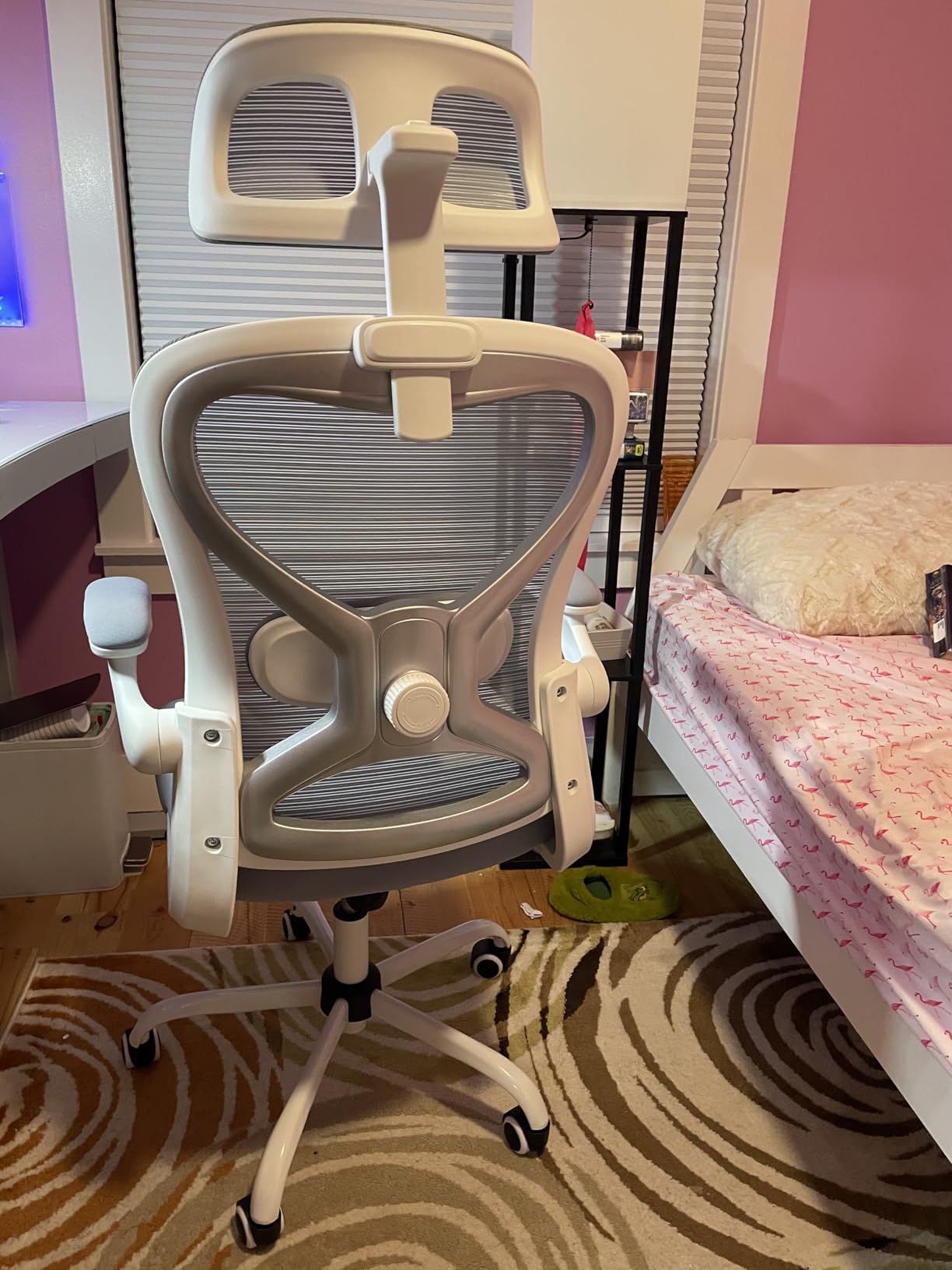 Ergonomic Office Chair, Mesh Desk Chair with Headrest, Lumbar Support, Thick Seat Cushion, Flip-up Arms, High Back Computer Task Chairs customer photo 1