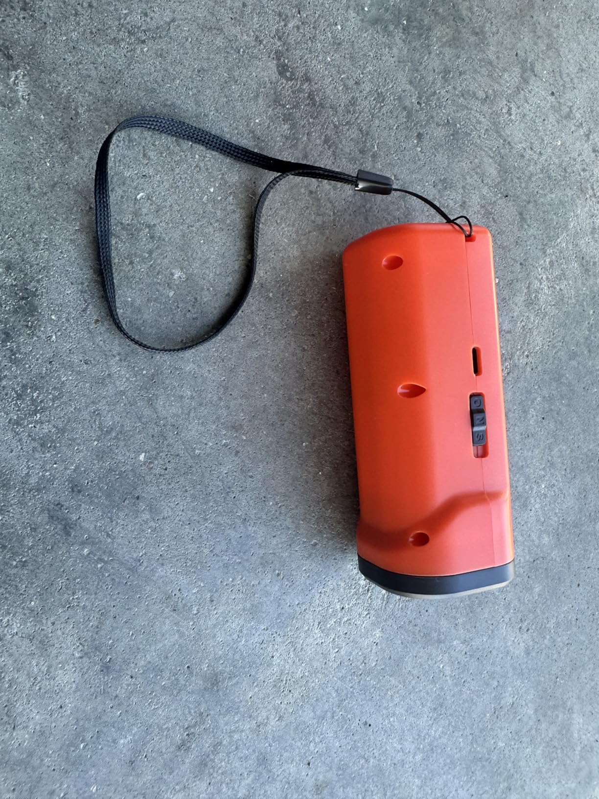 Dog Bark Deterrent Devices, 6 Modes 3X Ultrasonic Anti Barking Device for Dogs, 33 FT Range Barks No More Indoors Neighbor Outdoors with Flashlight,Dog Training Device customer photo 1