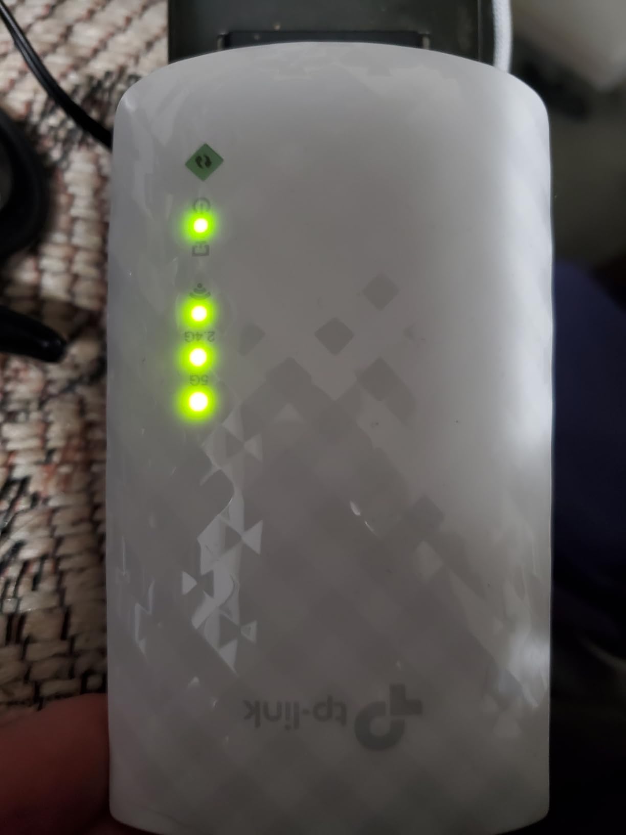 Cell Phone Booster for Home & Muti-Room, Up to 7000Sq. Ft,Cell Booster for Rural Area with 2 Indoor Antennas,Boosts 5G 4G LTE for All U.S. Carriers, FCC Approved Cell Phone Signal Booster customer photo 1