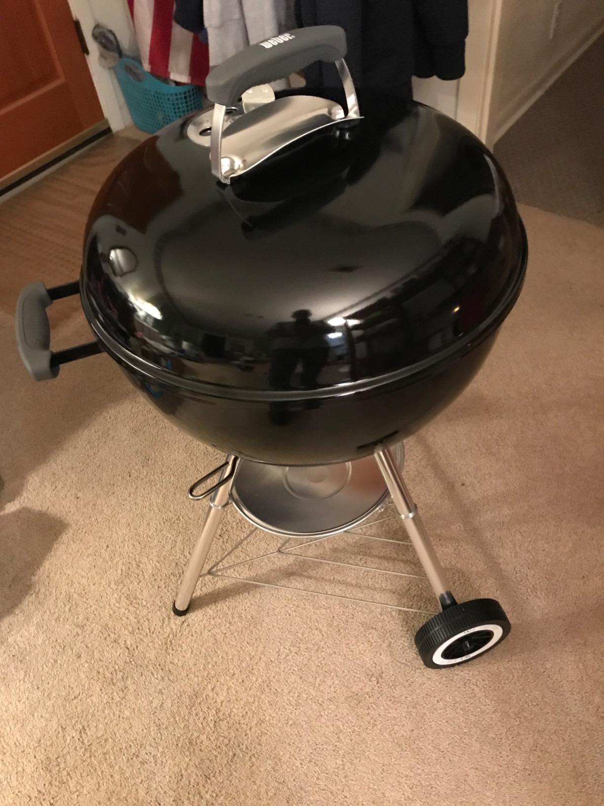 Original Kettle Charcoal Grill, 18-Inch, Black - Classic Outdoor BBQ Grill with One-Touch Cleaning System & Precise Temperature Control Dampers customer photo 2