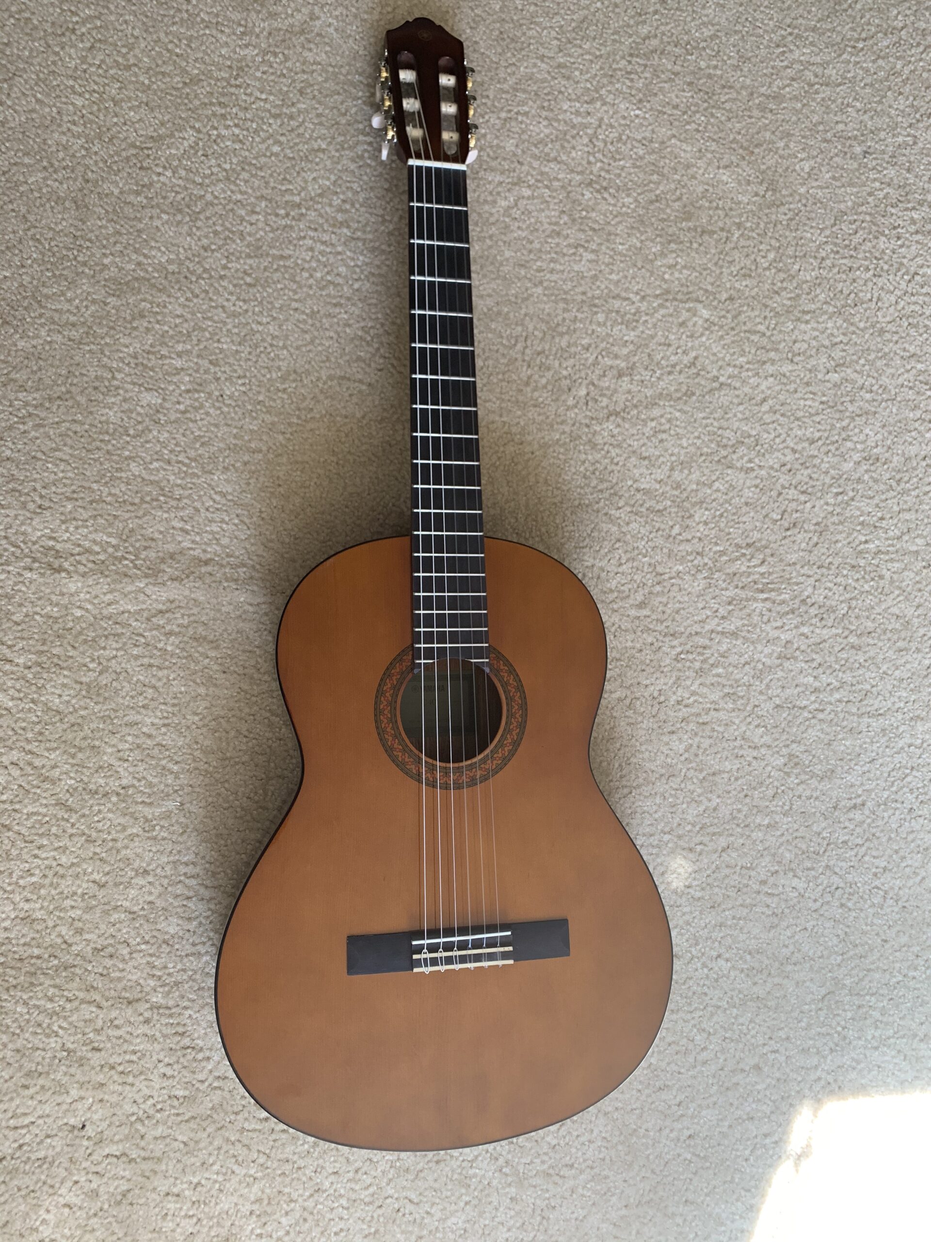 Yamaha C40 Full Size Nylon-String Classical Guitar customer photo 1