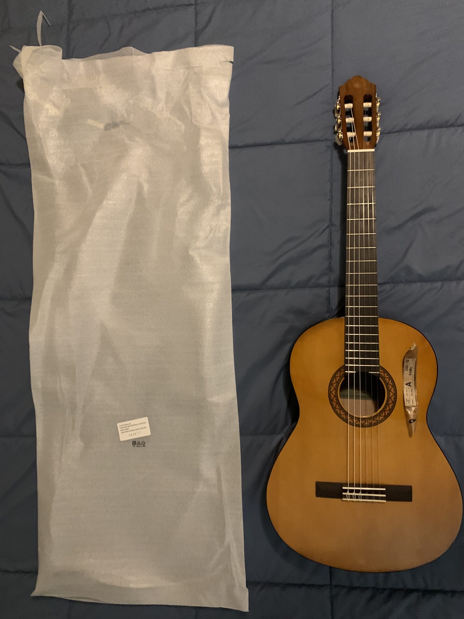 Yamaha C40 Full Size Nylon-String Classical Guitar customer photo 2