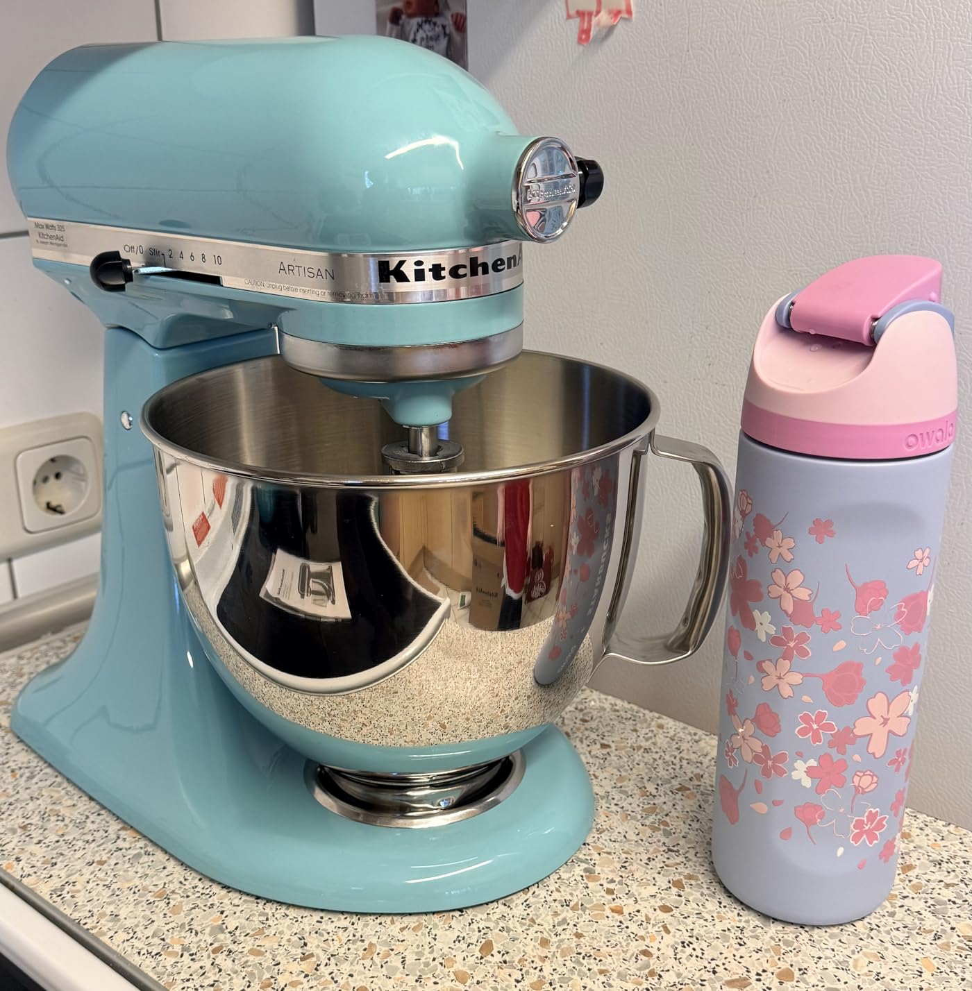KitchenAid Artisan Series 5 Quart Tilt Head Stand Mixer with Pouring Shield KSM150PS, Almond Cream customer photo 1