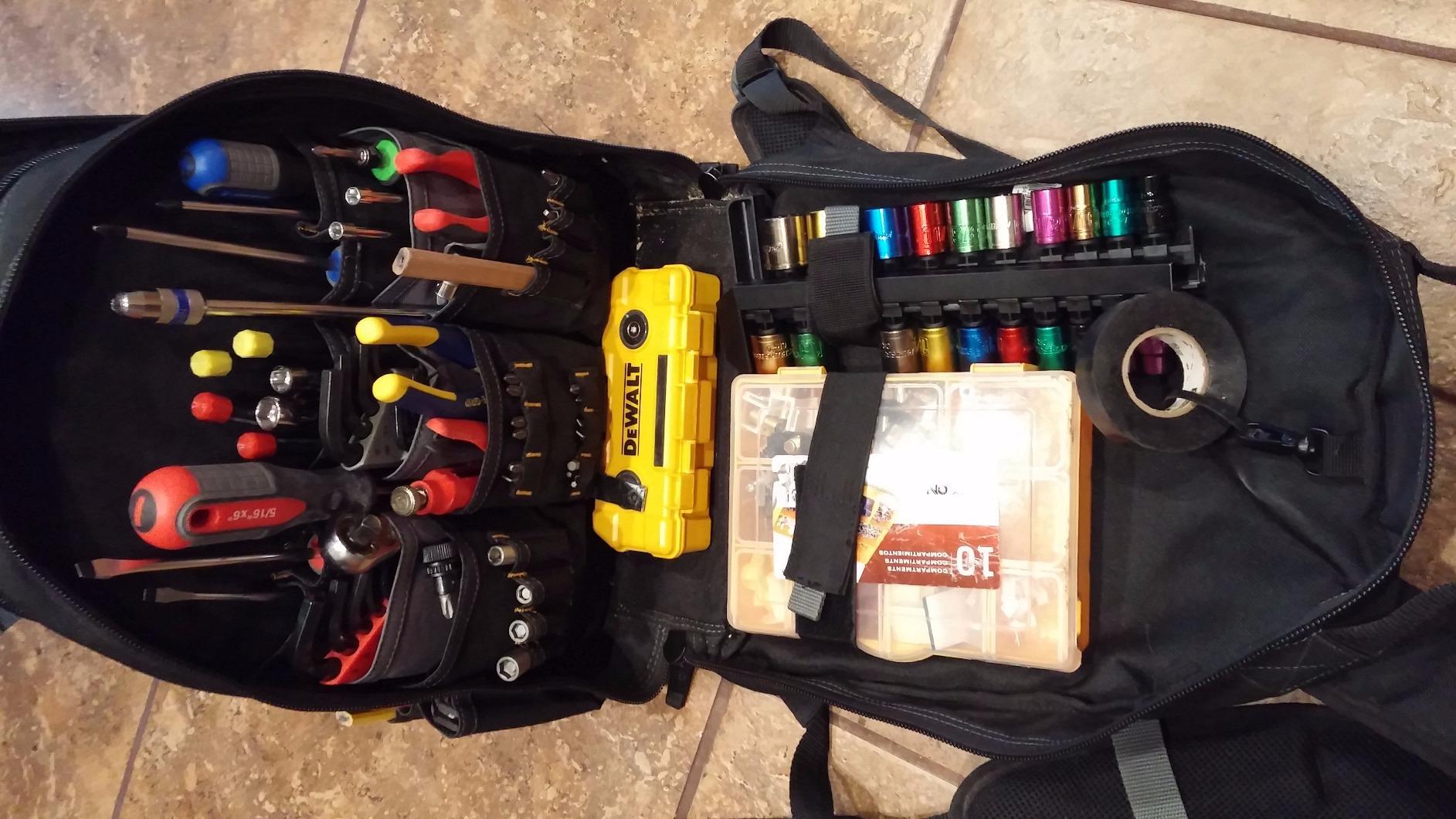 Custom Leathercraft1132 75-Pocket Tool Backpack customer photo 2