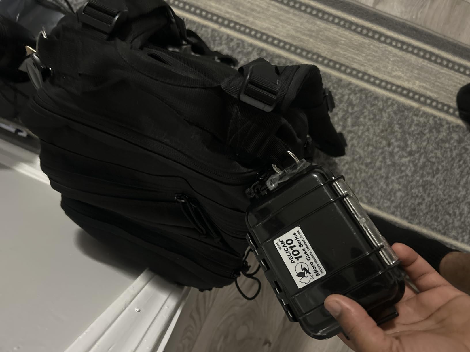 Pelican 1010 Micro Case (Black/Clear) customer photo 1