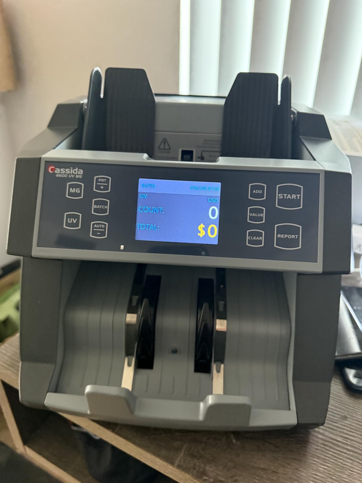 Cassida 6600 UV - USA Business Grade Money Counter with UV/IR Counterfeit Detection - Top Loading Bill Counting Machine w/ ValuCount, Add and Batch Modes - Fast Counting Speed 1,400 Notes/Min customer photo 2