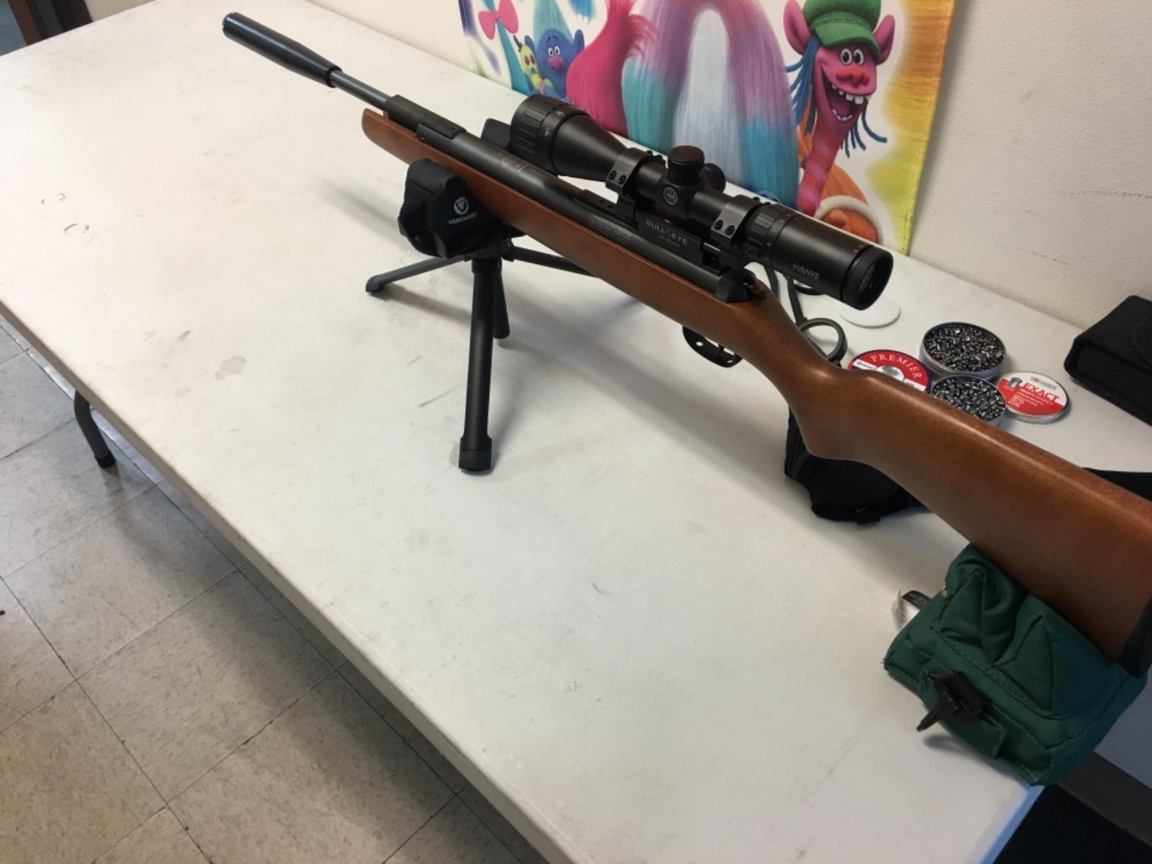 Vanguard Porta Aim Gun Rest. Compact and Portable Bench Rest. Quick Height Adjustment. Anti-Vibration Bag Rotates 360 Degrees, Black customer photo 2
