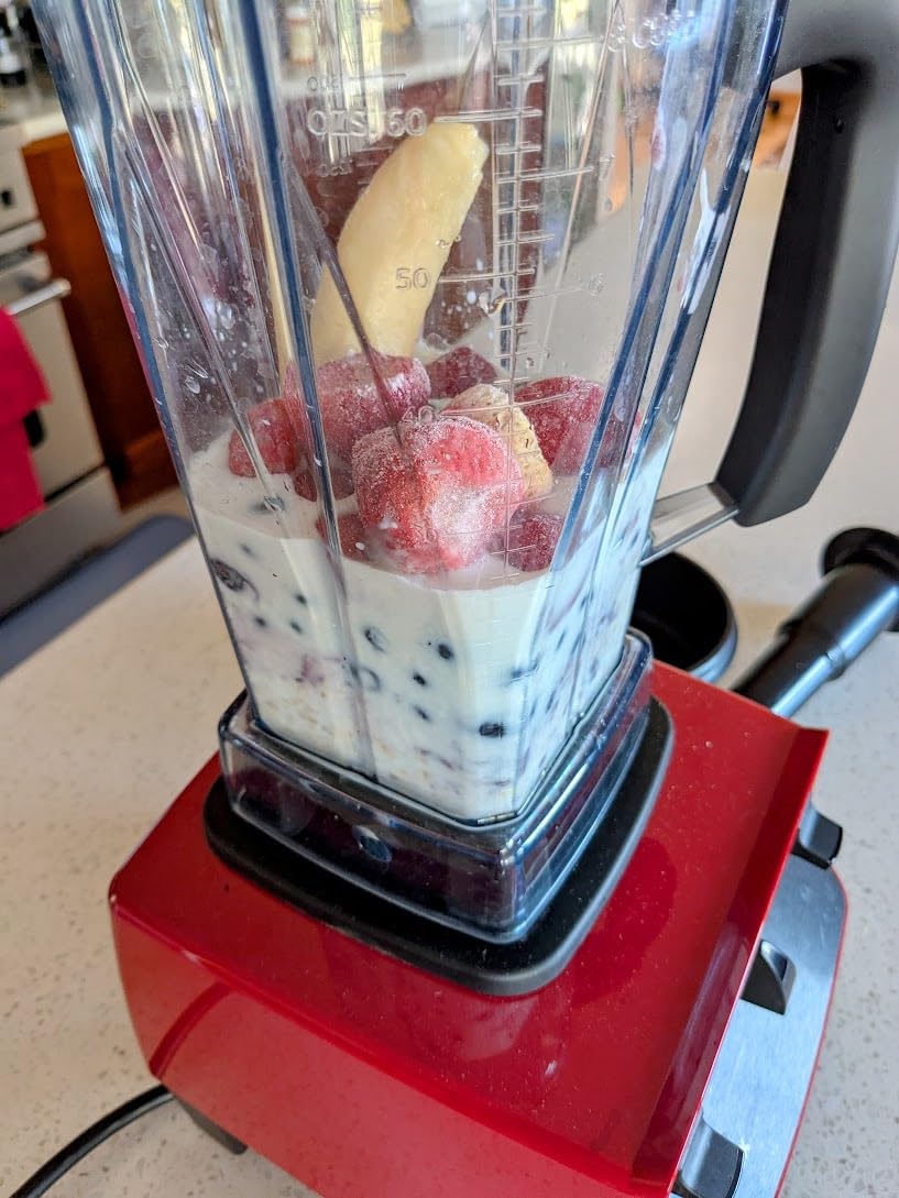 Vitamix 5200 Blender, Professional-Grade, 64 oz. Container, White customer photo 1
