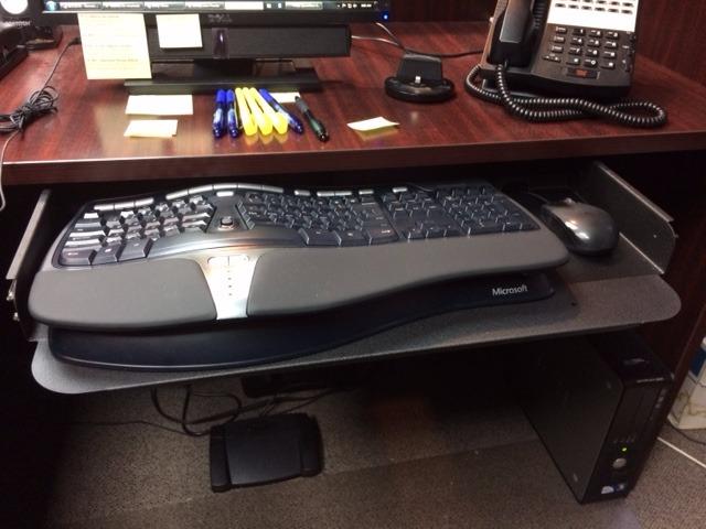 Microsoft 5QH-00001 Natural Ergonomic Keyboard 4000 for Business - Wired customer photo 2