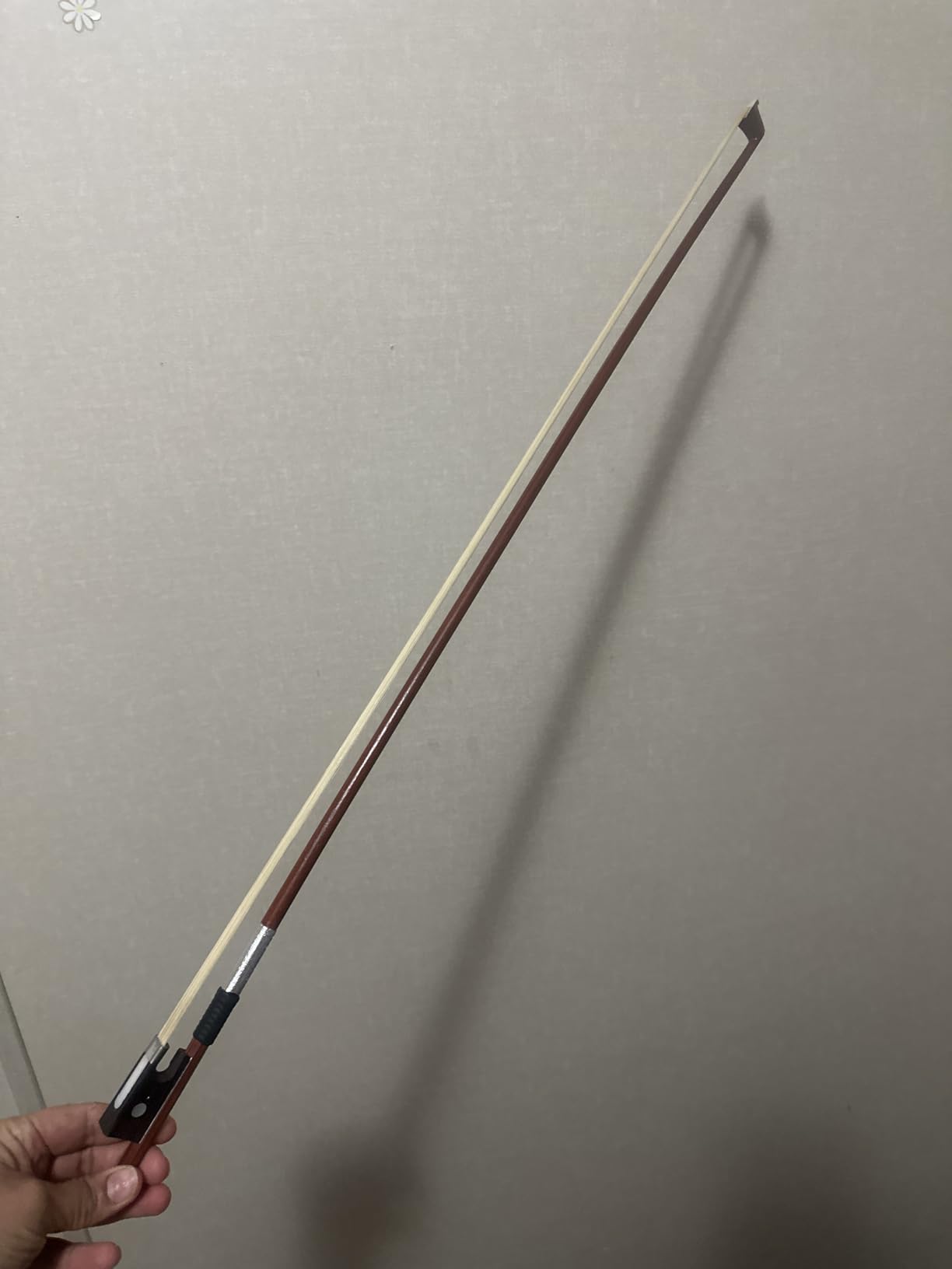 Anton Breton AB-100 4/4 Student Violin Bow - Full-Size Hardwood Bow with Genuine Horsehair customer photo 2