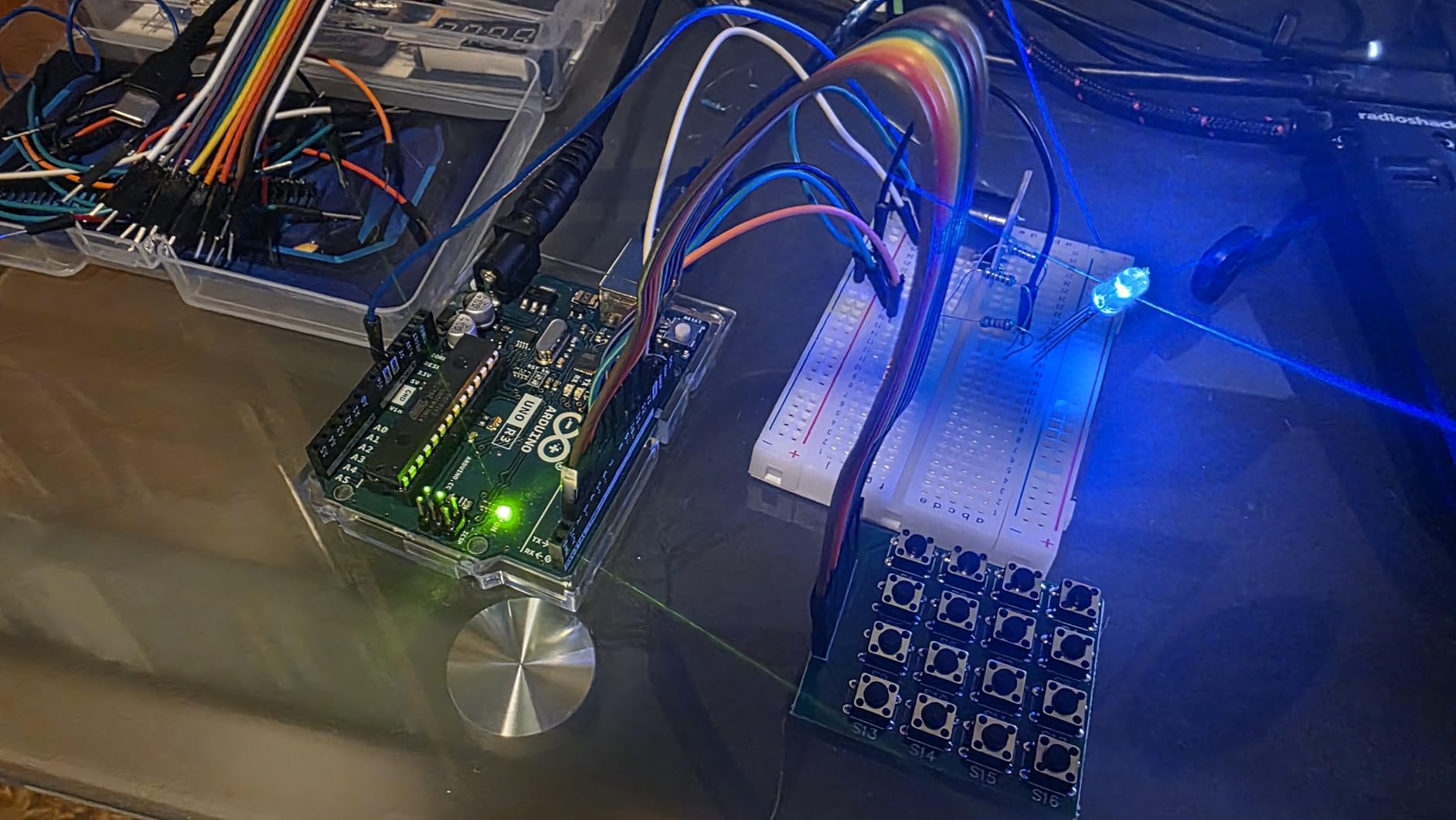 Arduino Uno REV3 [A000066] - ATmega328P Microcontroller, 16MHz, 14 Digital I/O Pins, 6 Analog Inputs, 32KB Flash, USB Connectivity, Compatible with Arduino IDE for DIY Projects and Prototyping customer photo 1