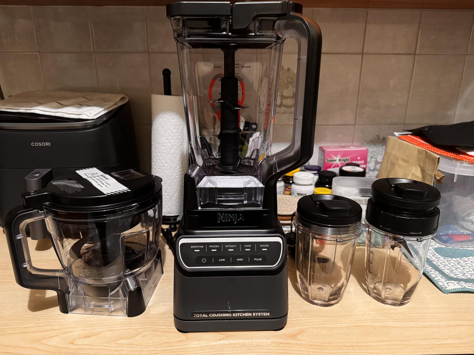 Ninja BL660 Professional Compact Smoothie & Food Processing Blender, 1100-Watts, 72-oz. Pitcher, (2) 16-oz. To-Go Cups, Gray customer photo 2