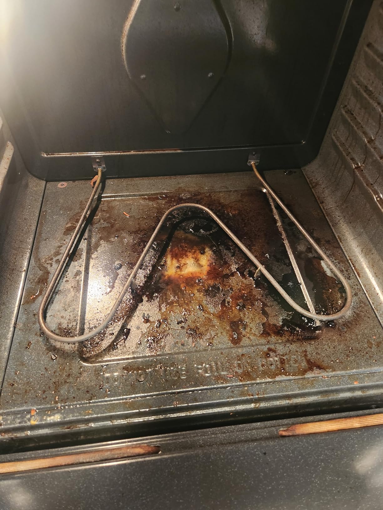 Goo Gone Oven and Grill Cleaner - 28 Ounce - Removes Tough Baked On Grease and Food Spills Surface Safe customer photo 1