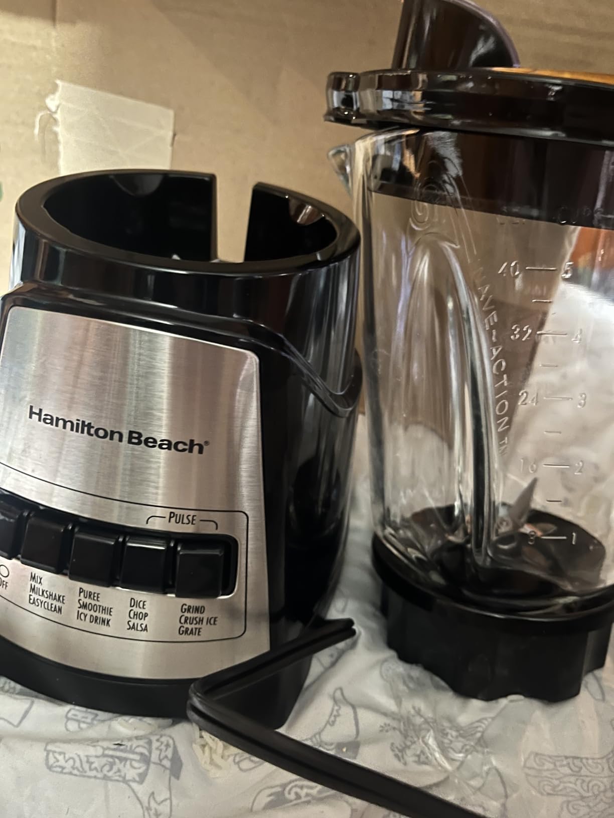 Hamilton Beach Power Elite Wave Action Blender For Smoothies, 40 Oz Glass Jar, 12 Functions, 700 Watts (58148A) customer photo 1