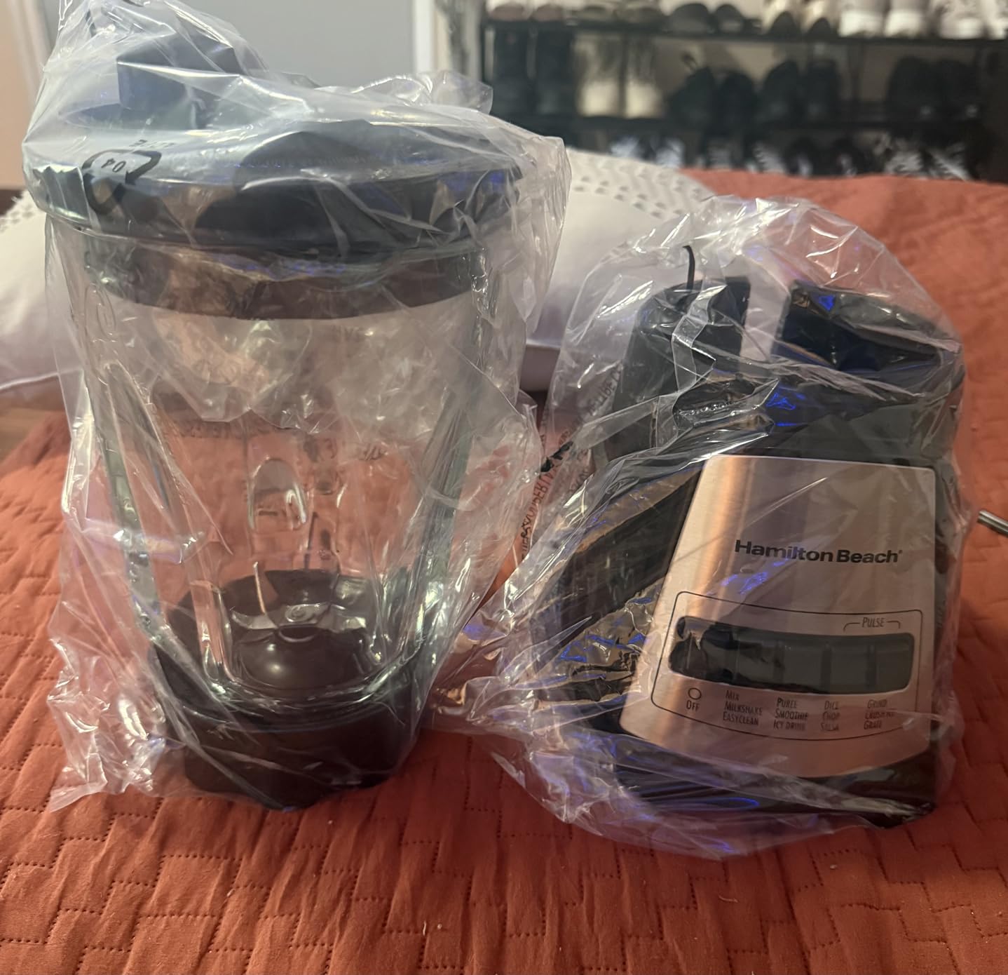 Hamilton Beach Power Elite Wave Action Blender For Smoothies, 40 Oz Glass Jar, 12 Functions, 700 Watts (58148A) customer photo 2