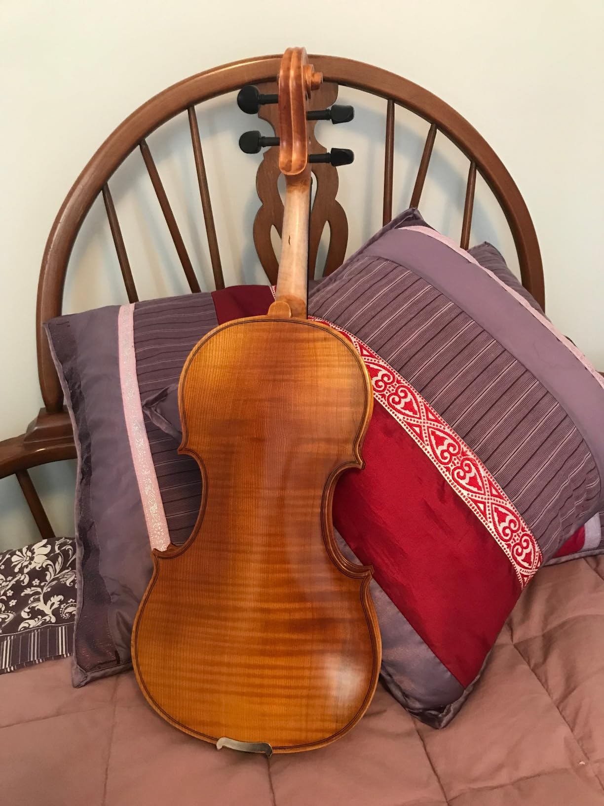 Cecilio Violin 4/4 Full Size Kit Hand Oil Rub Highly Flamed 1-Piece Back Solidwood Violin with D'Addario Prelude Strings, Size 4/4 (Full Size) customer photo 1