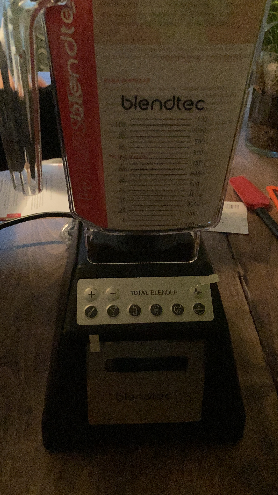 Total Classic Original Blender, 90 oz WildSide+ Jar, 24 oz Twister Jar, and Spectacula Spatula - Black customer photo 2