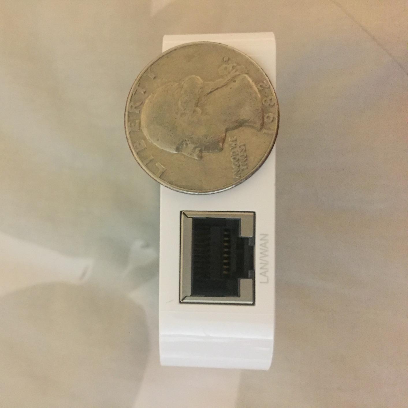 TP-Link N300 Wireless Portable Nano Travel Router (TL-WR802N) customer photo 2