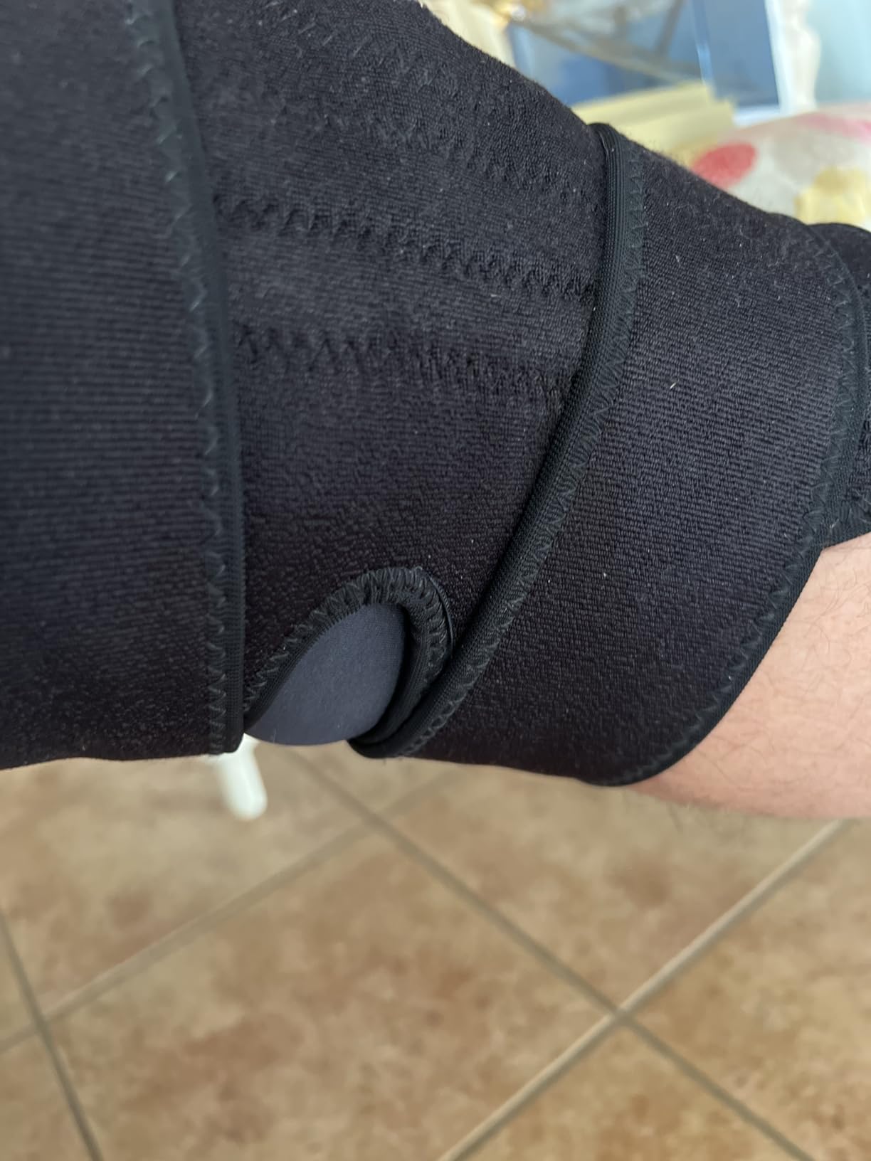 Knee Brace Meniscus Tear Support For Arthritis ACL, MCL Pain Patented 4-way Adjustable Wraparound Strap Dual Side Stabilizer For Patella Stability customer photo 2