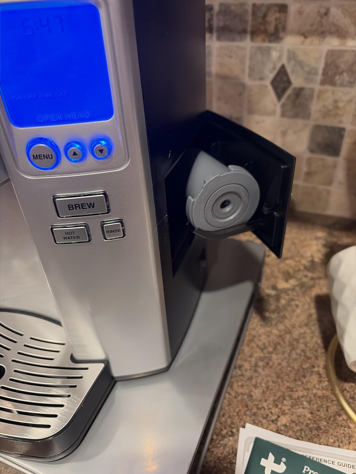 Cuisinart Coffee Maker, Single Serve 72-Ounce Reservoir Pod Coffee Machine, Programmable Brewing & Hot Water Dispenser, 5 Cup-Size Settings, Stainless Steel, SS-10P1, Silver customer photo 1