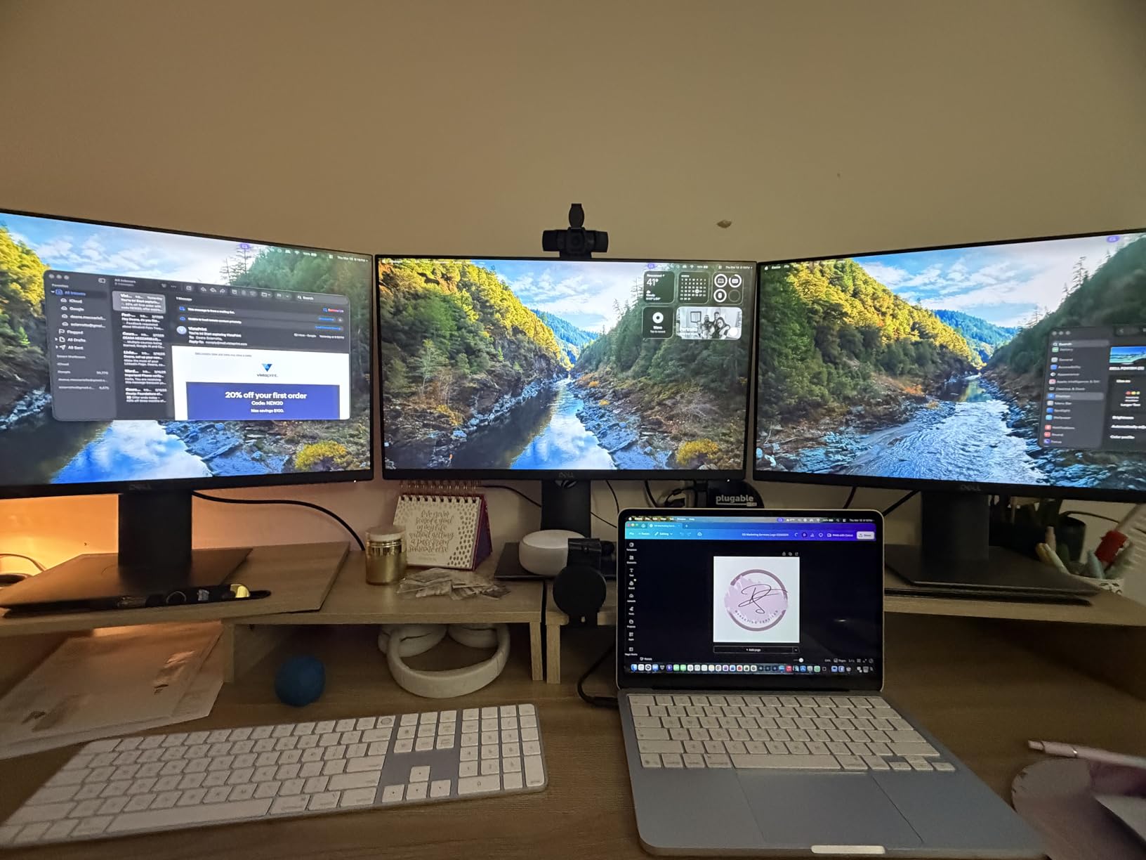 Plugable USB-C Triple Monitor Docking Station: 13-in-1 Laptop Dock with 100W Charging for Mac (DisplayLink Driver Required), Windows, Chrome, 3 HDMI, Gigabit Ethernet, SD, USB-C 20W, 4 USB customer photo 1