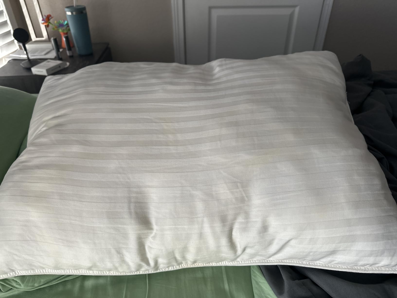 Beckham Hotel Collection Bed Pillows Standard/Queen Size Set of 2 - Original Soft Down Alternative Pillow for Sleeping - Soft Support for Back, Stomach or Side Sleepers customer photo 2