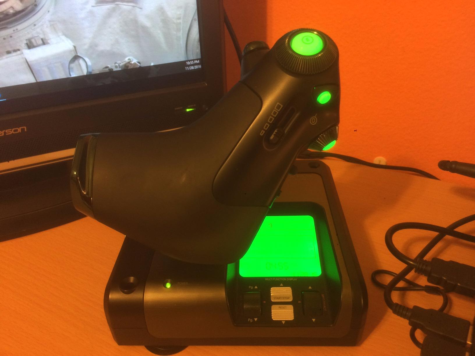 Logitech G Saitek X52 Pro Flight Control System, Controller and Joystick Simulator, LCD Display, Illuminated Buttons, 2xUSB, PC customer photo 1