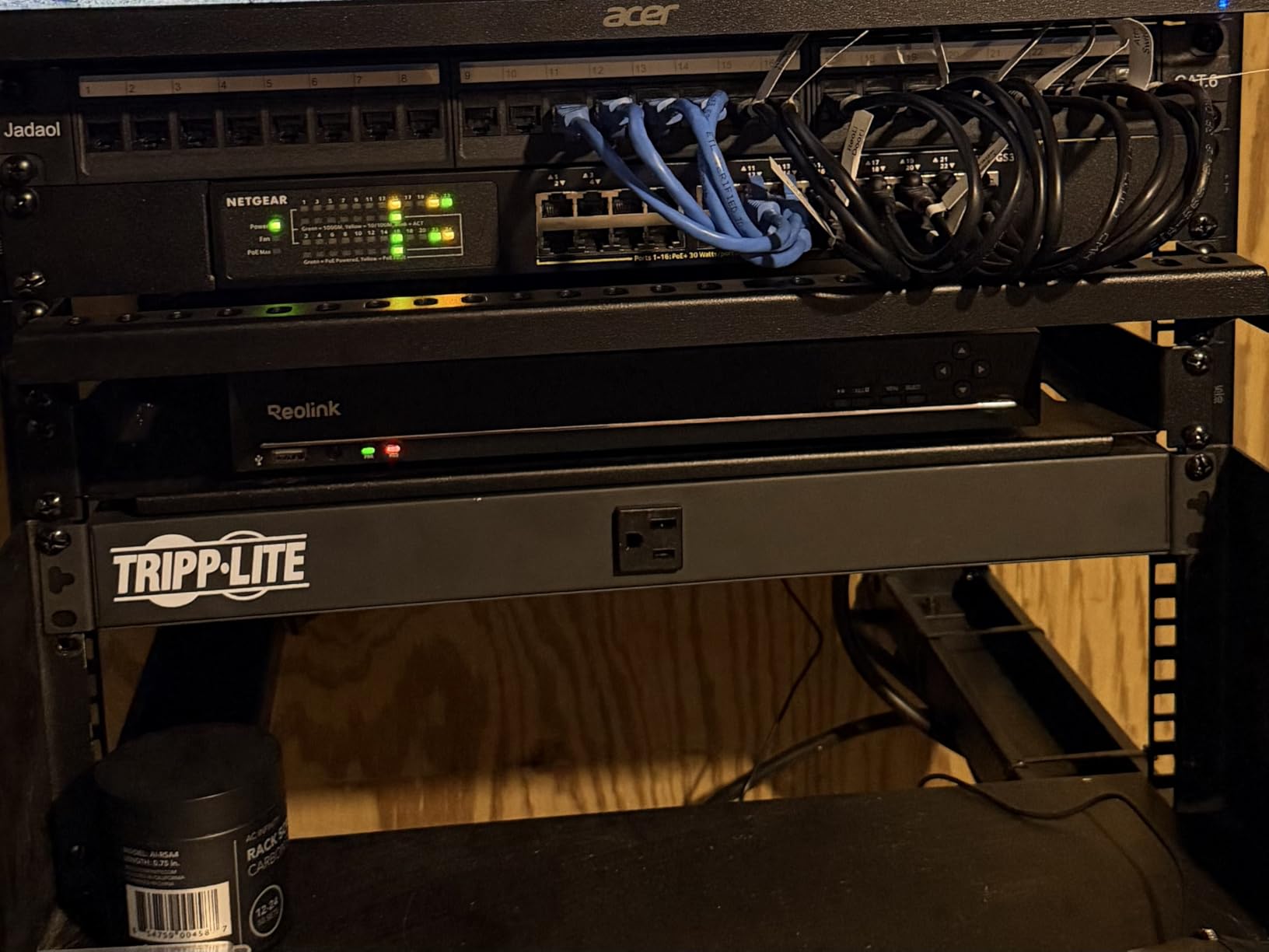 TP-Link TL-SG1016PE | 16 Port Gigabit PoE Switch | Easy Smart Managed | 8 PoE+ Ports @150W | Plug & Play | Sturdy Metal w/ Shielded Ports customer photo 2